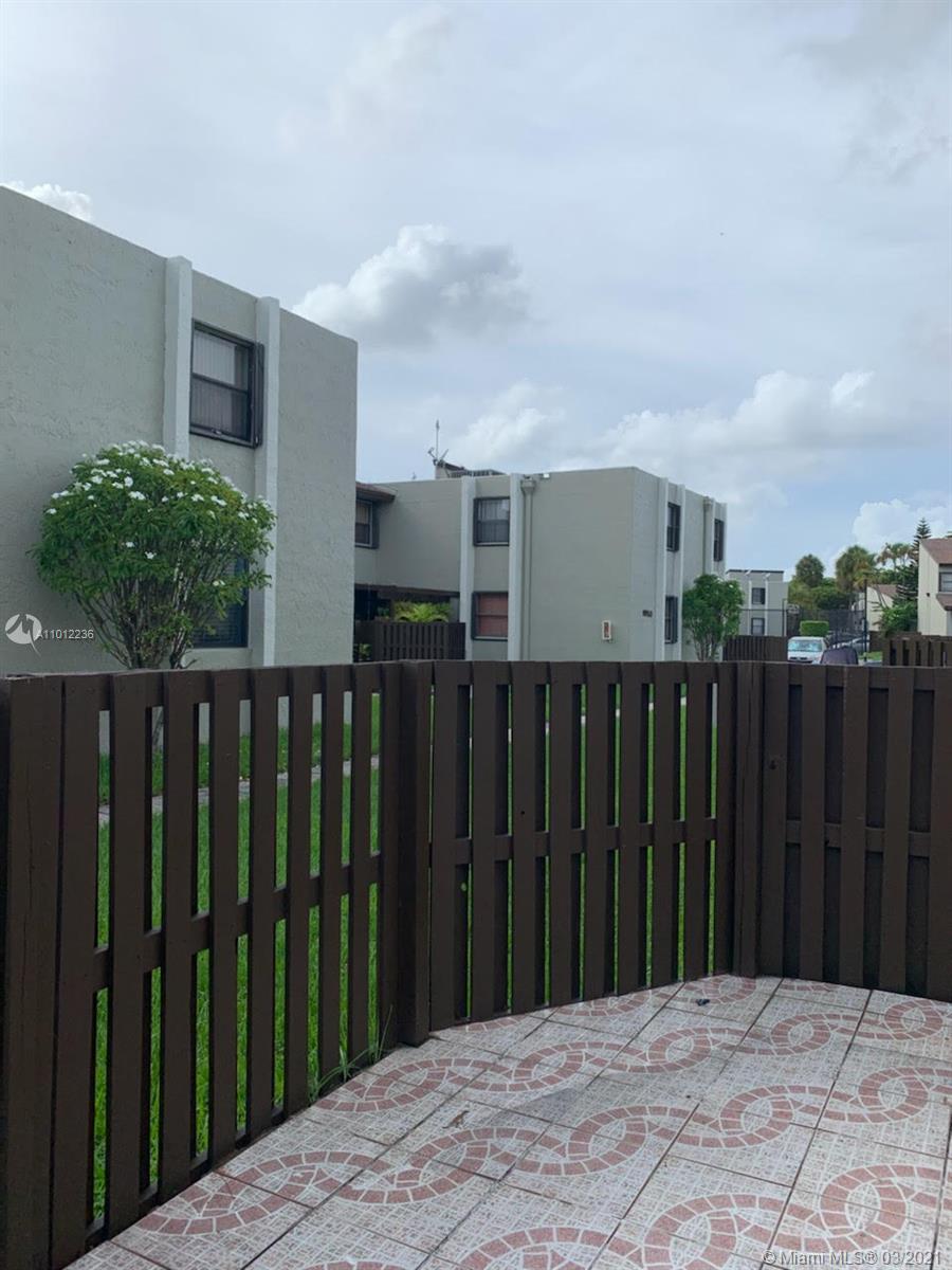 9940 NW 9th St Cir #201,  Miami,  FL 33172