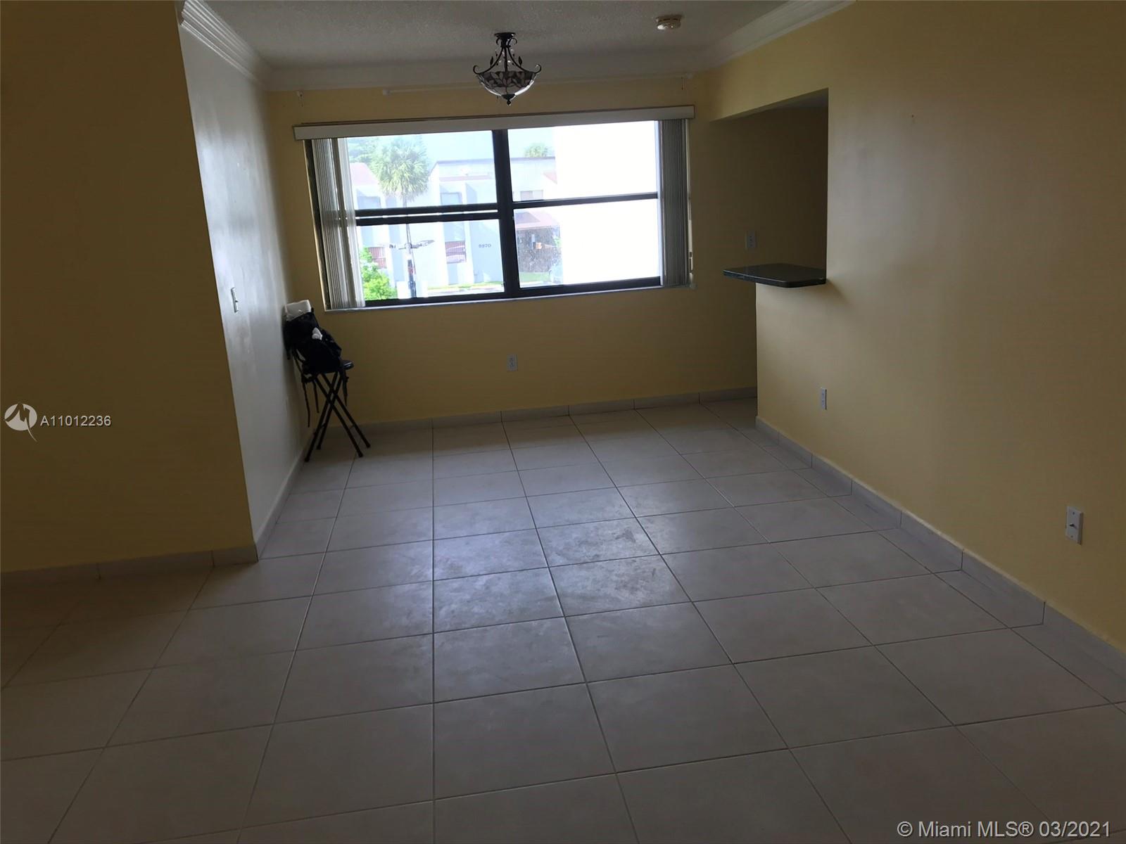 Miami, FL 33172,9940 NW 9th St Cir #201