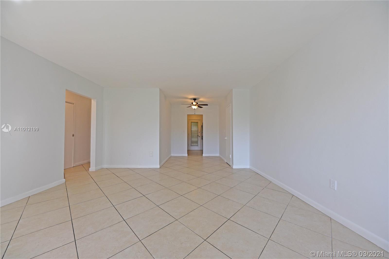 Miami Beach, FL 33141,2250 Bay Dr #4