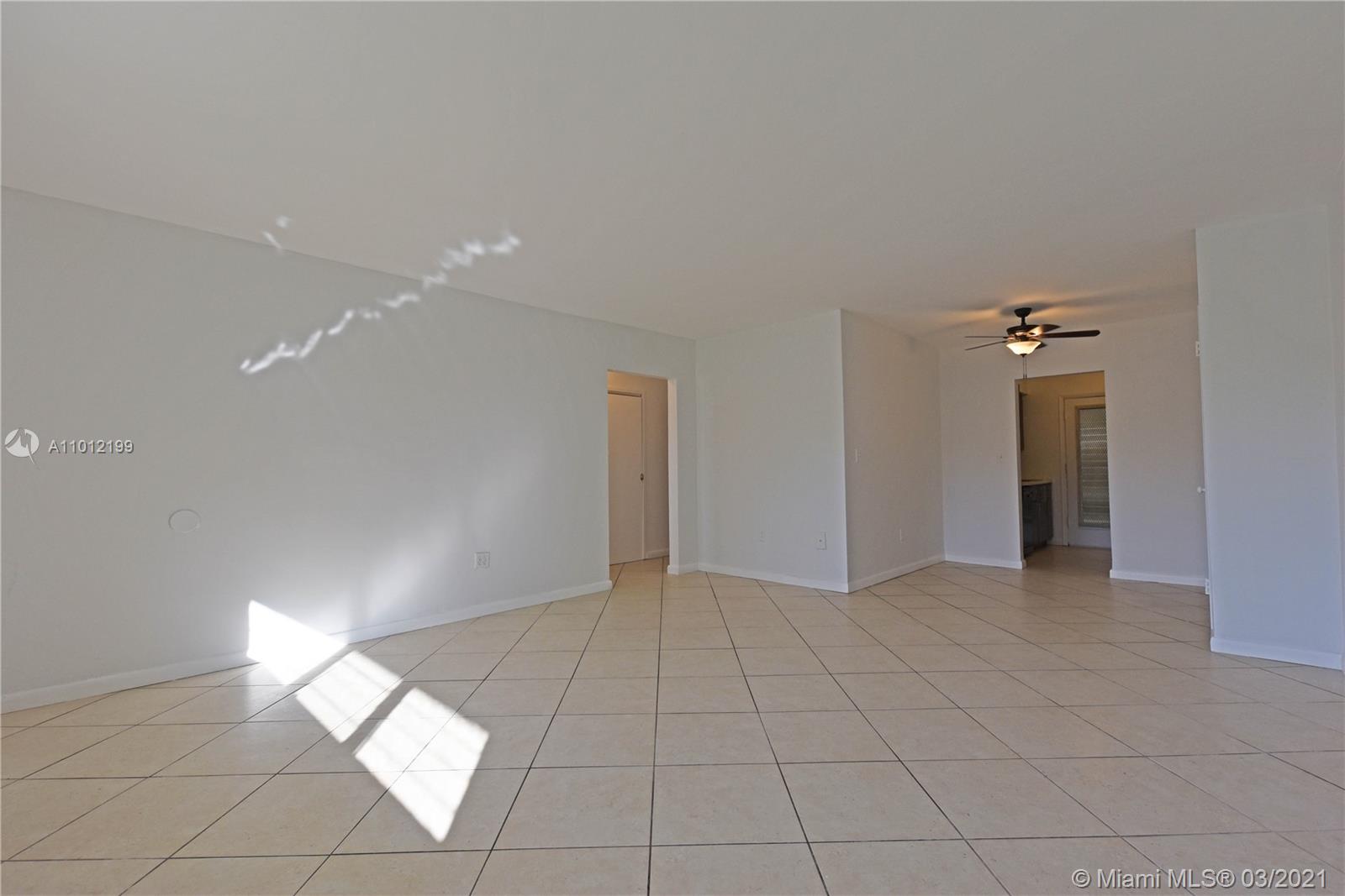 Miami Beach, FL 33141,2250 Bay Dr #4