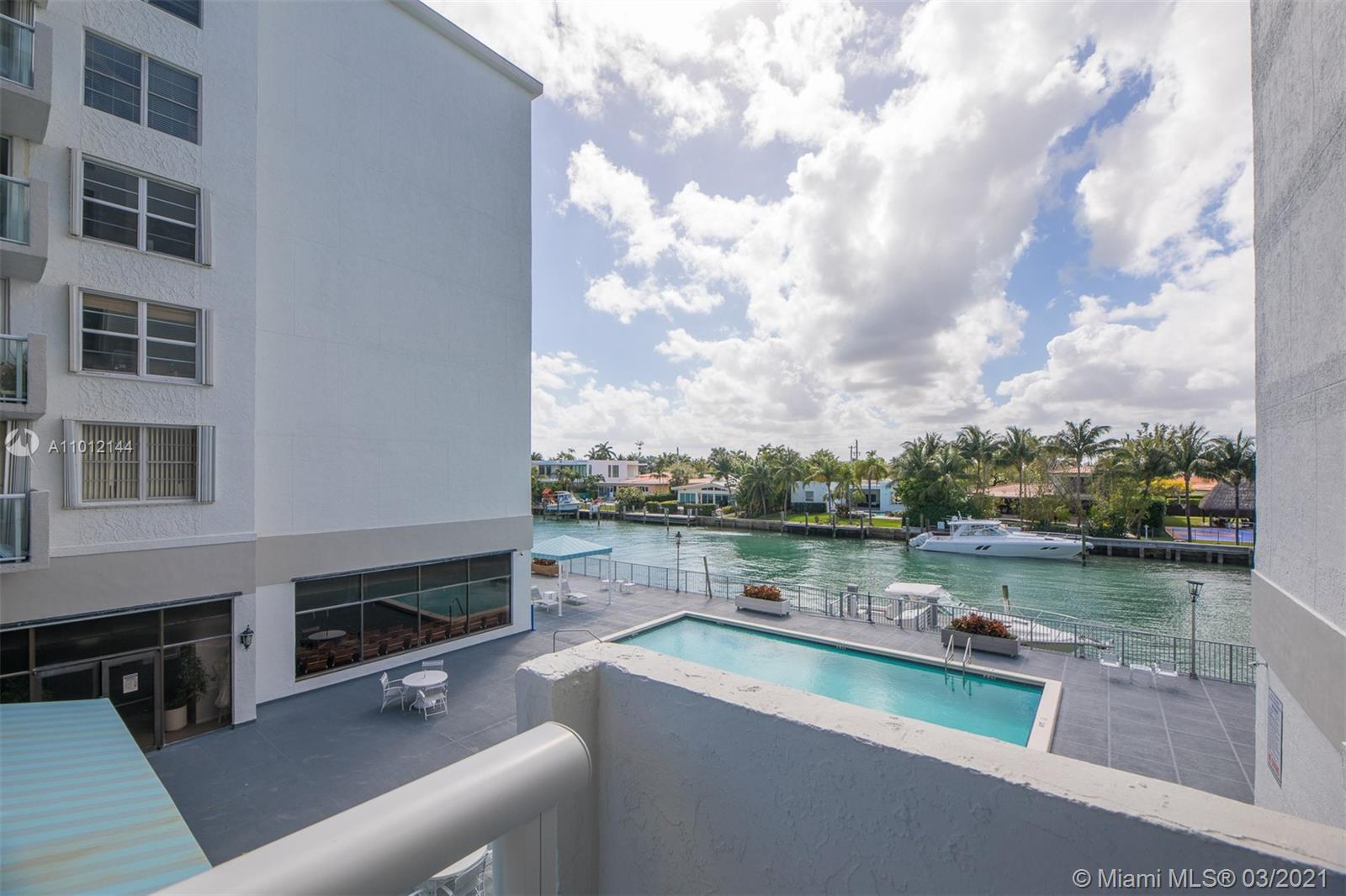 Bay Harbor Islands, FL 33154,10000 W Bay Harbor Dr #204