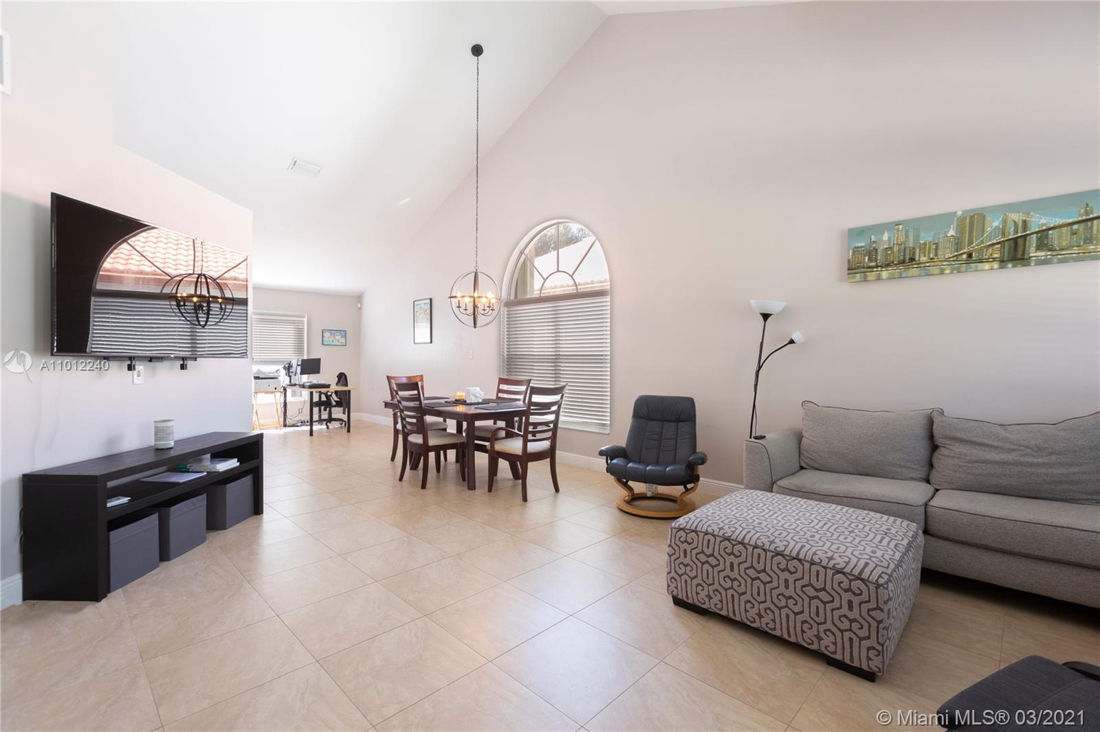 2730 Cayenne Ave, Cooper City, FL 33026