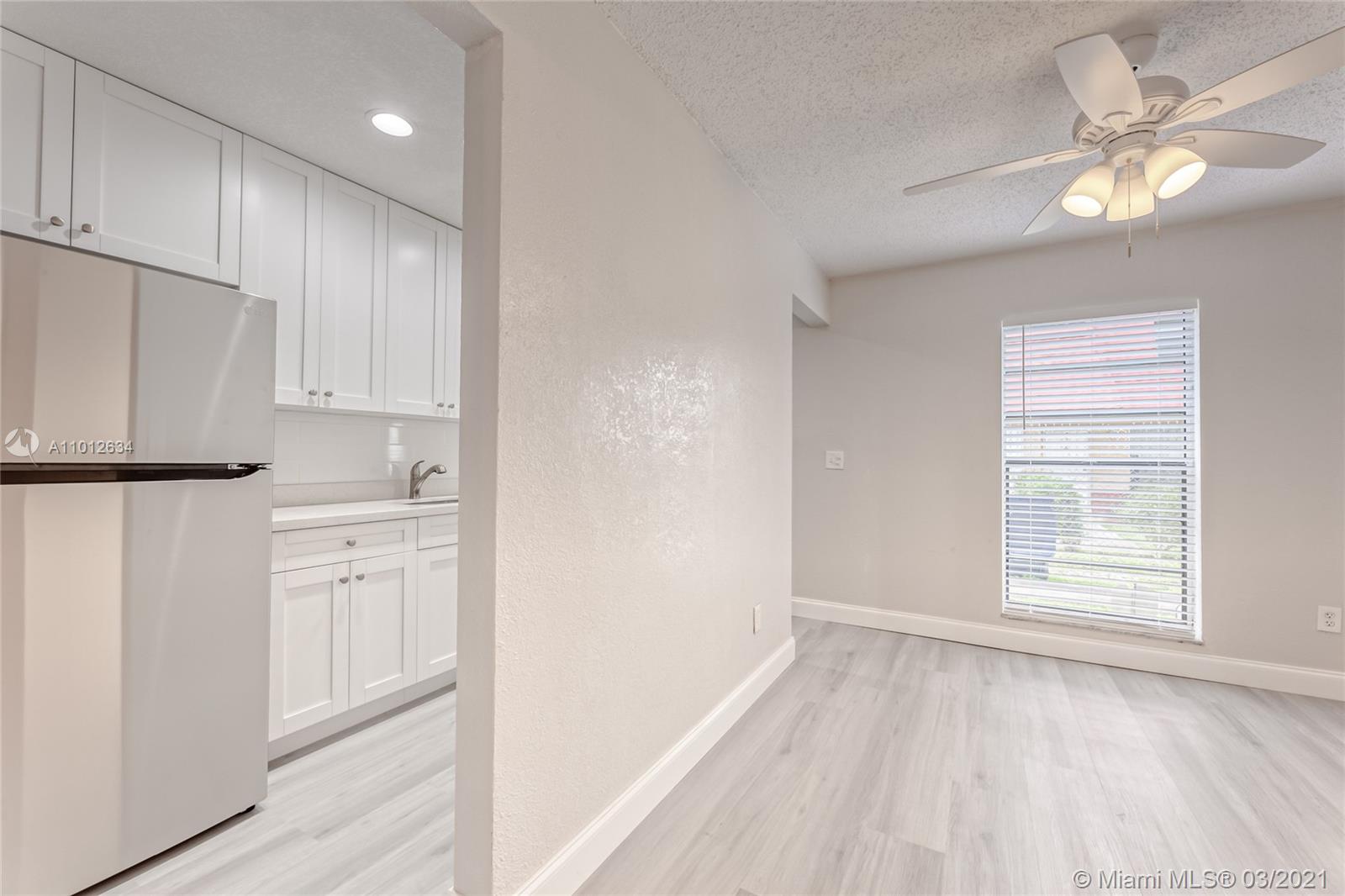 Lauderhill, FL 33313,2464 NW 52nd Ave #2464