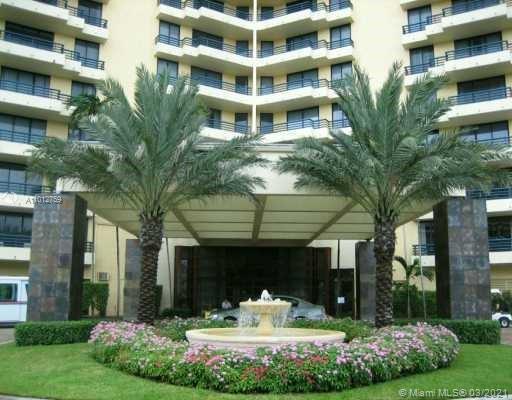 Aventura, FL 33180,3300 NE 191 St #817