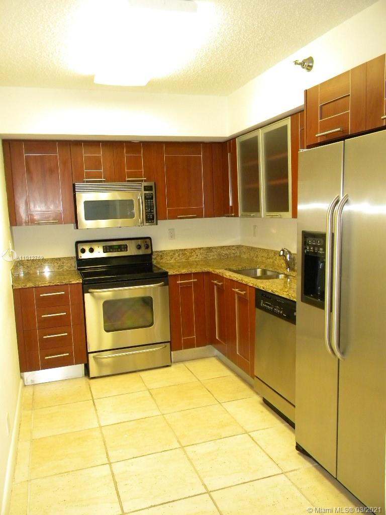 Aventura, FL 33180,3300 NE 191 St #817