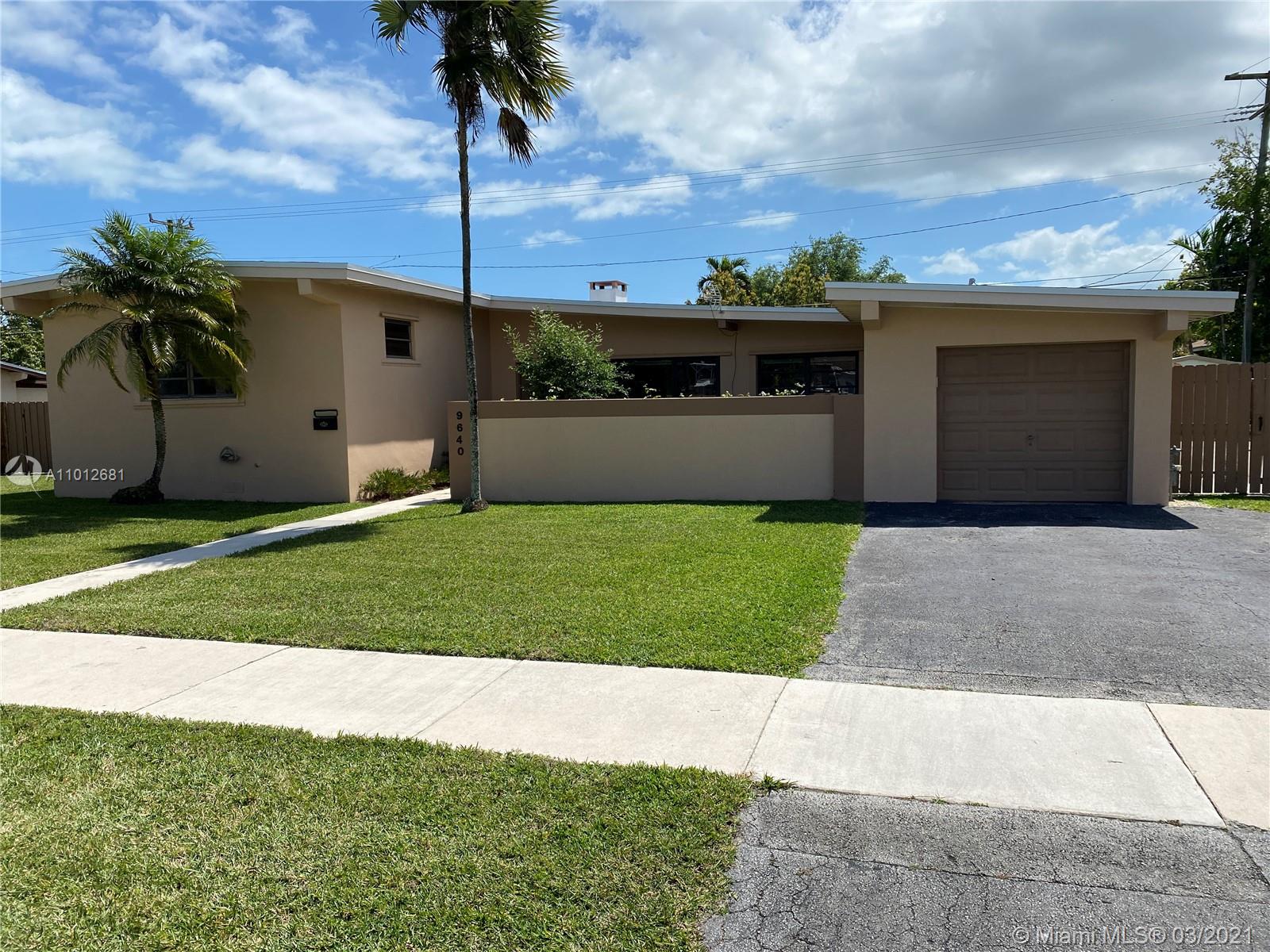 Cutler Bay, FL 33189,9640 Martinique Dr