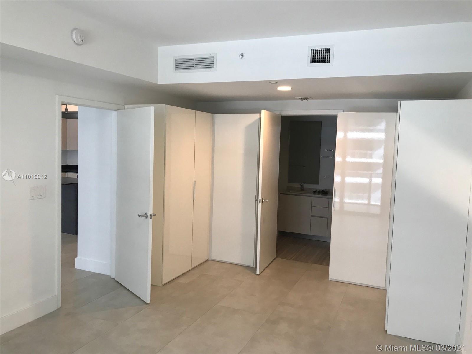 Miami, FL 33131,1010 Brickell Ave #2107