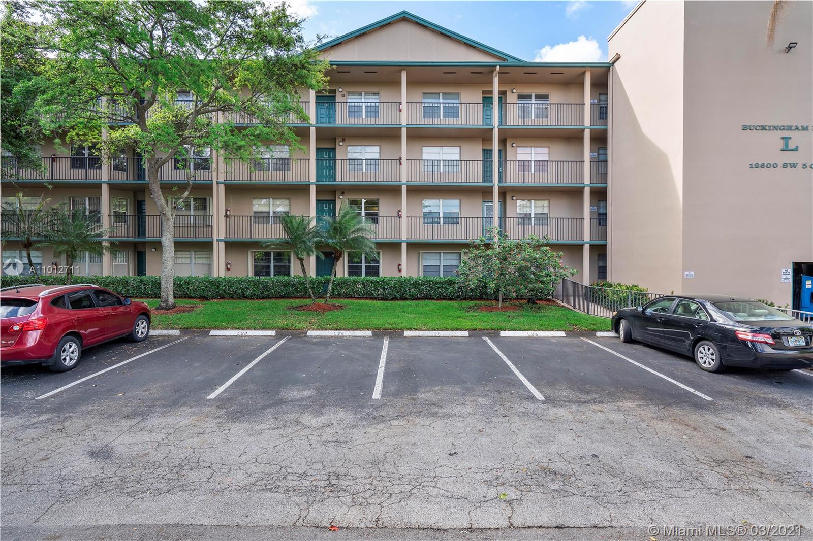 12600 SW 5th Ct #105L, Pembroke Pines, FL 33027