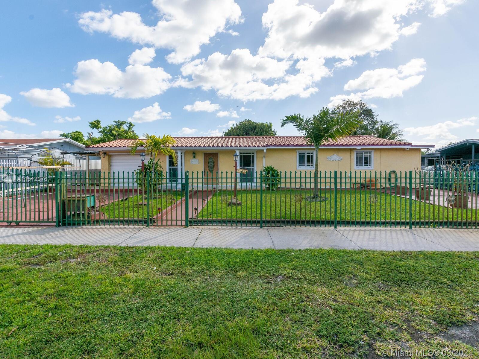 19323 NW 48th Ave, Miami Gardens, FL 33055