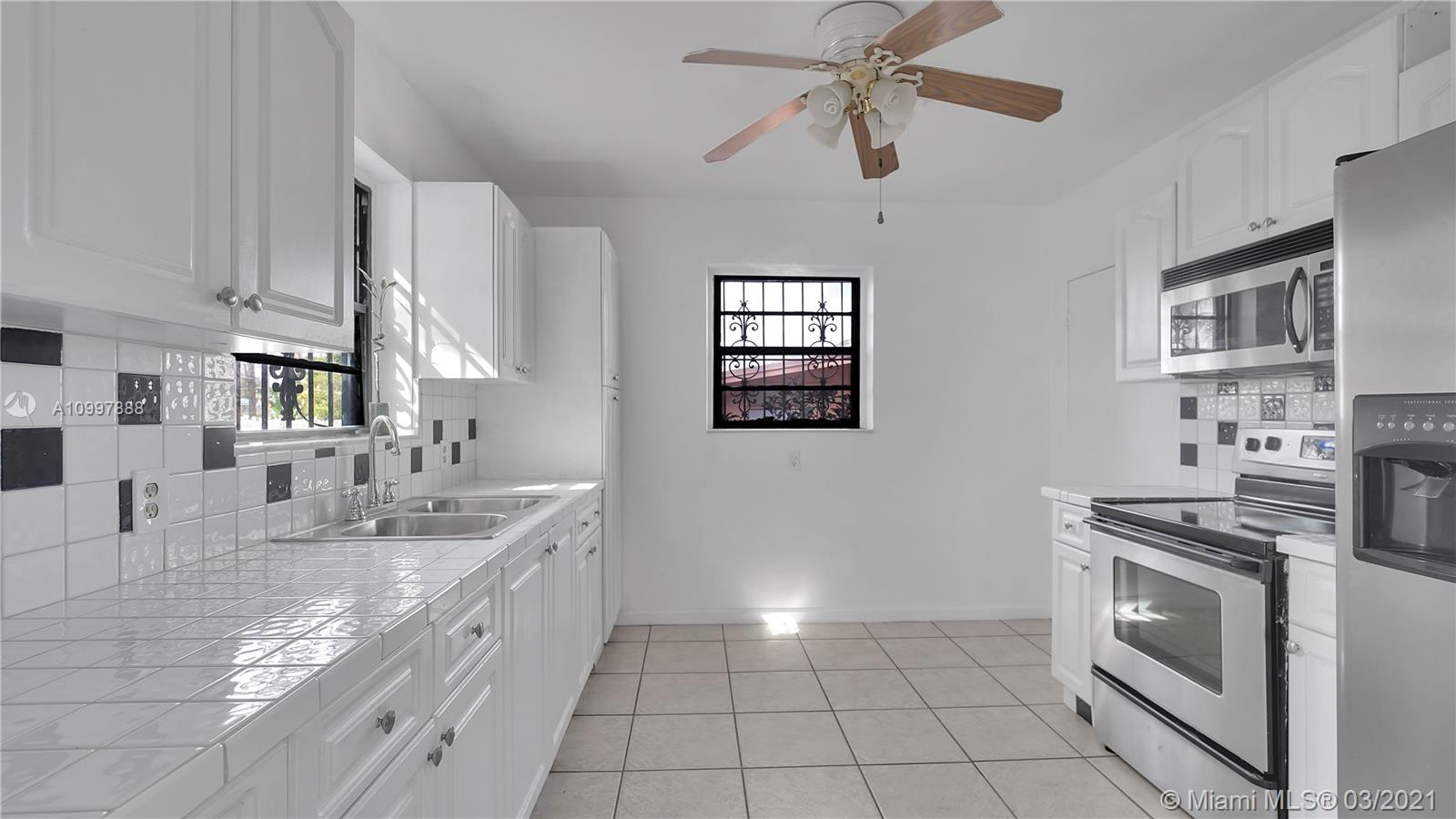 1800 NW 18th St, Miami, FL 33125