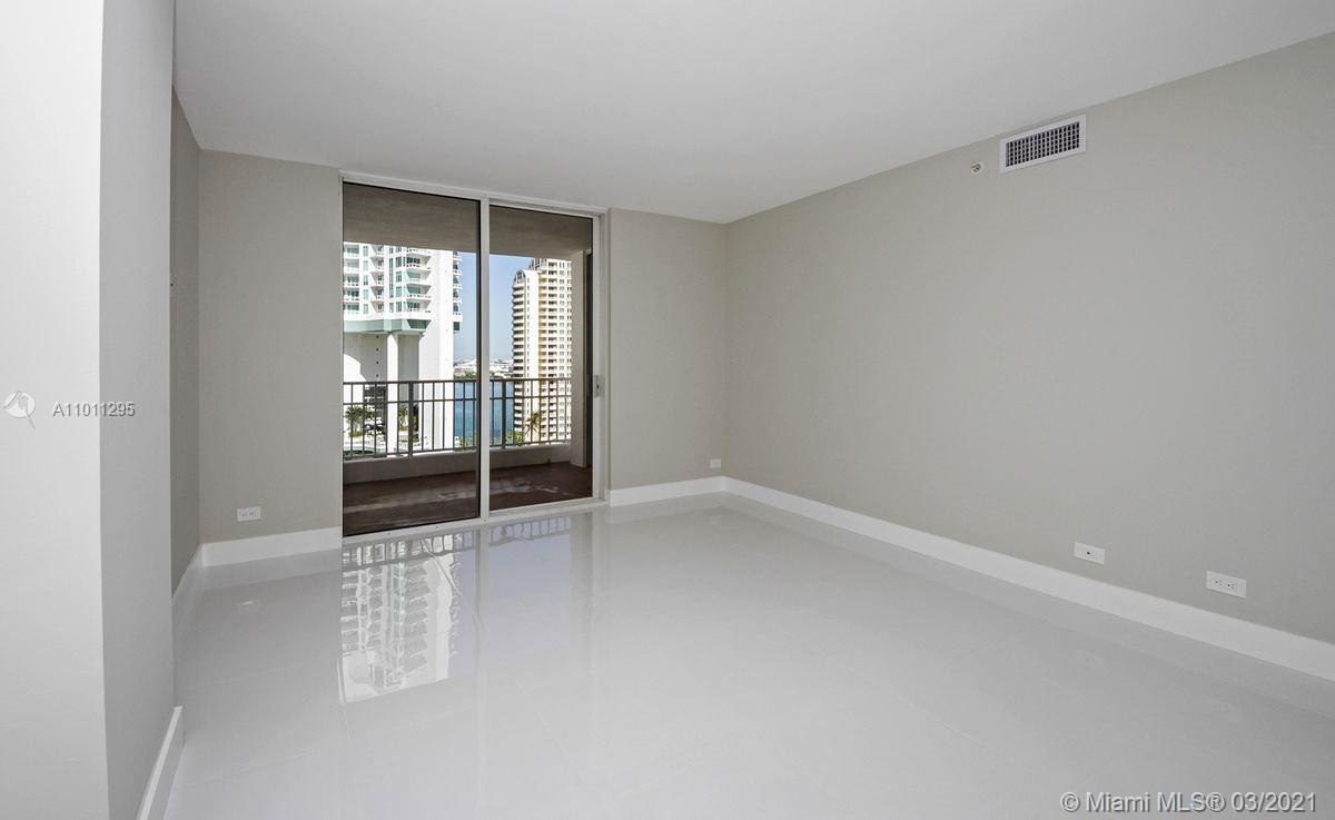 701 Brickell Key Blvd #1605, Miami, FL 33131