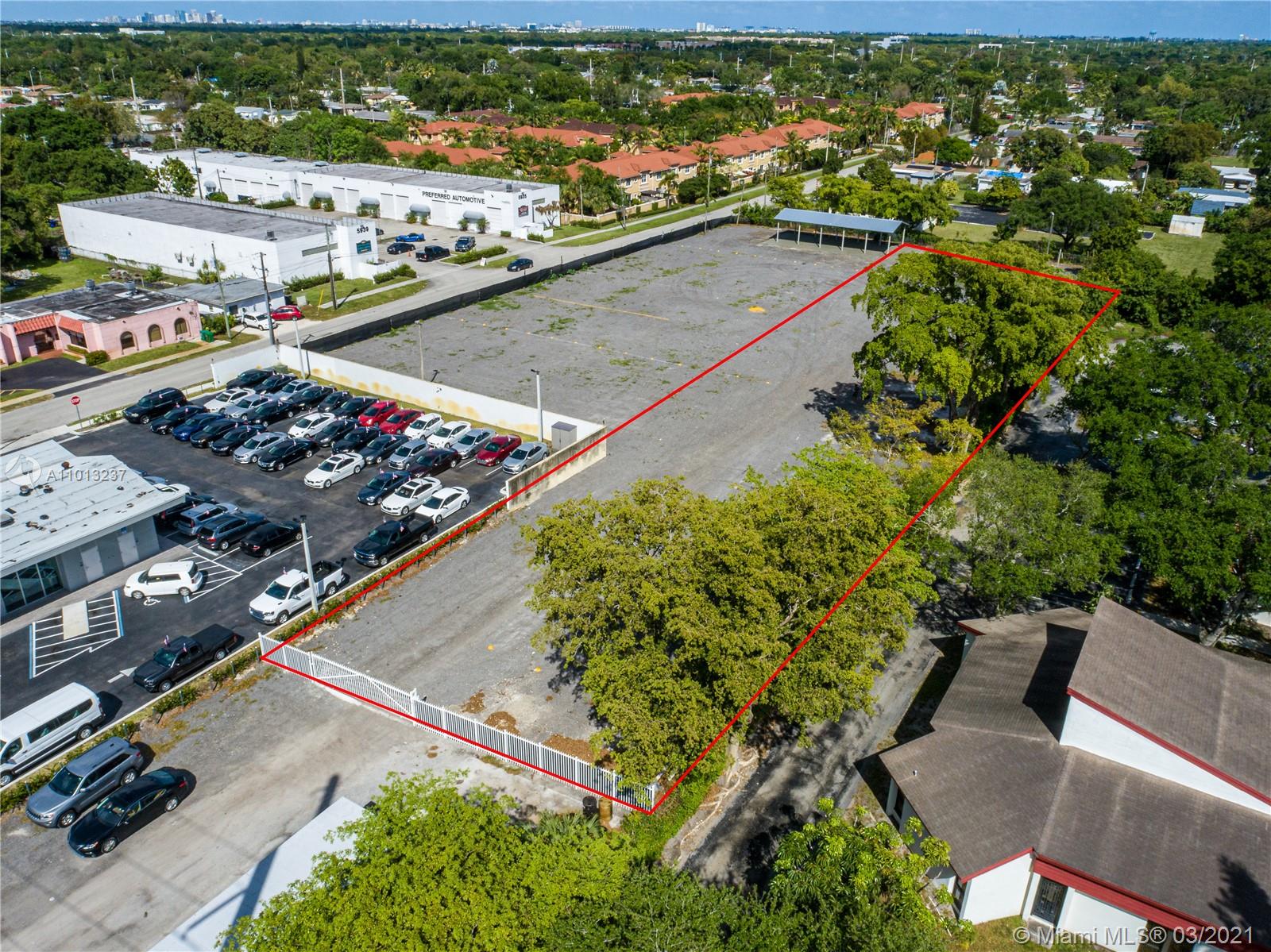 Hollywood FL Commercial Real Estate
