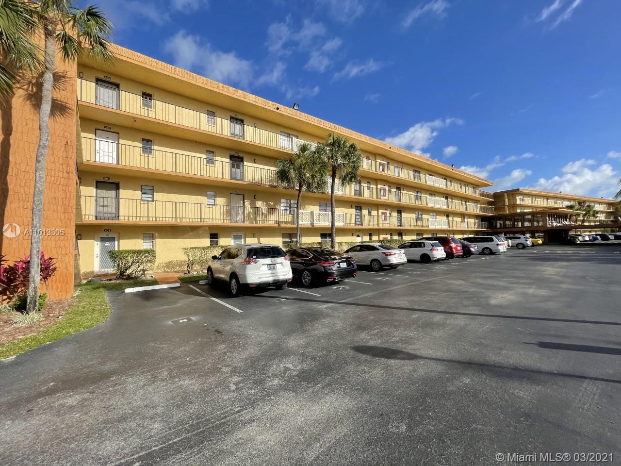 9273 SW 8th St #102, Boca Raton, FL 33428