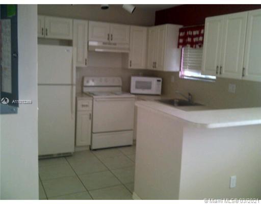 Homestead, FL 33033,980 NE 33rd Ter #201