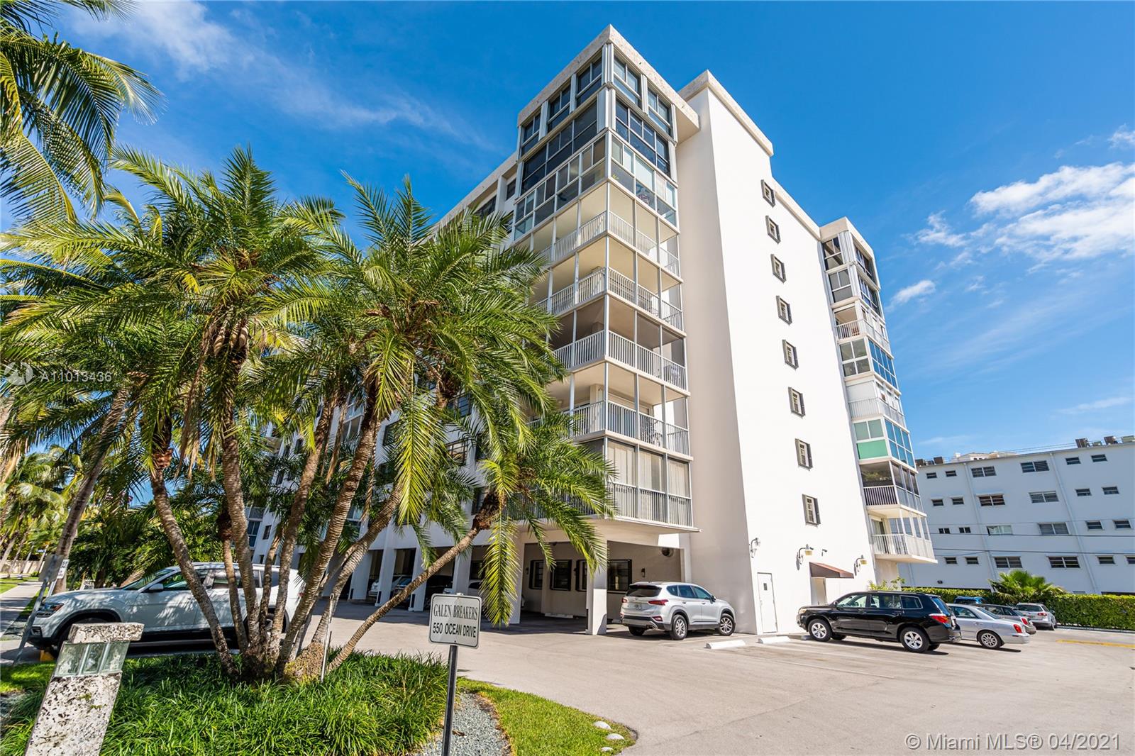 Key Biscayne, FL 33149,550 Ocean Dr #8H