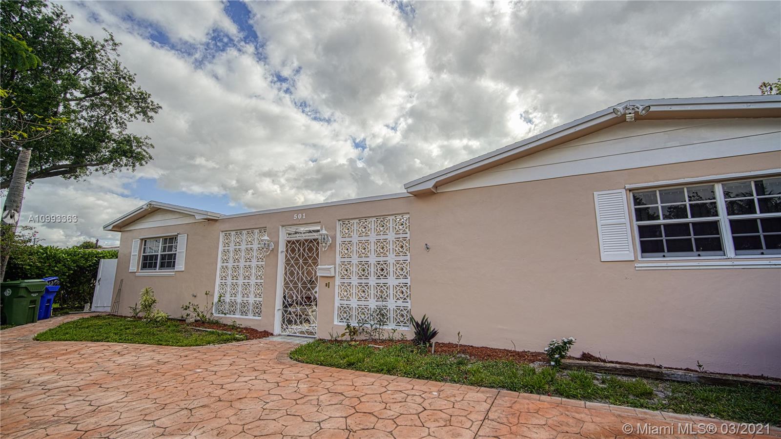 Pembroke Pines, FL 33024,501 NW 76th Ter