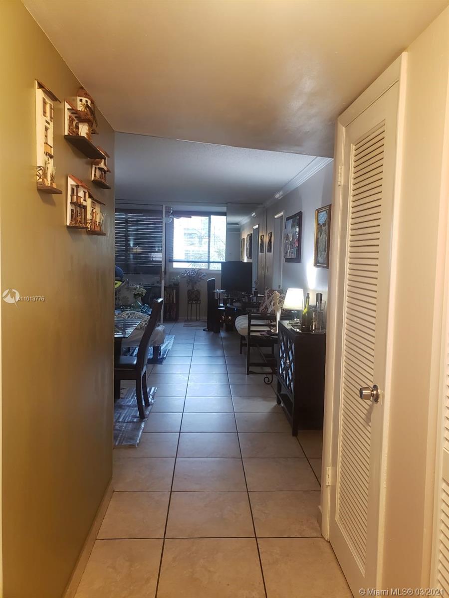 Sunrise, FL 33322,2831 E Sunrise Lakes Dr #202