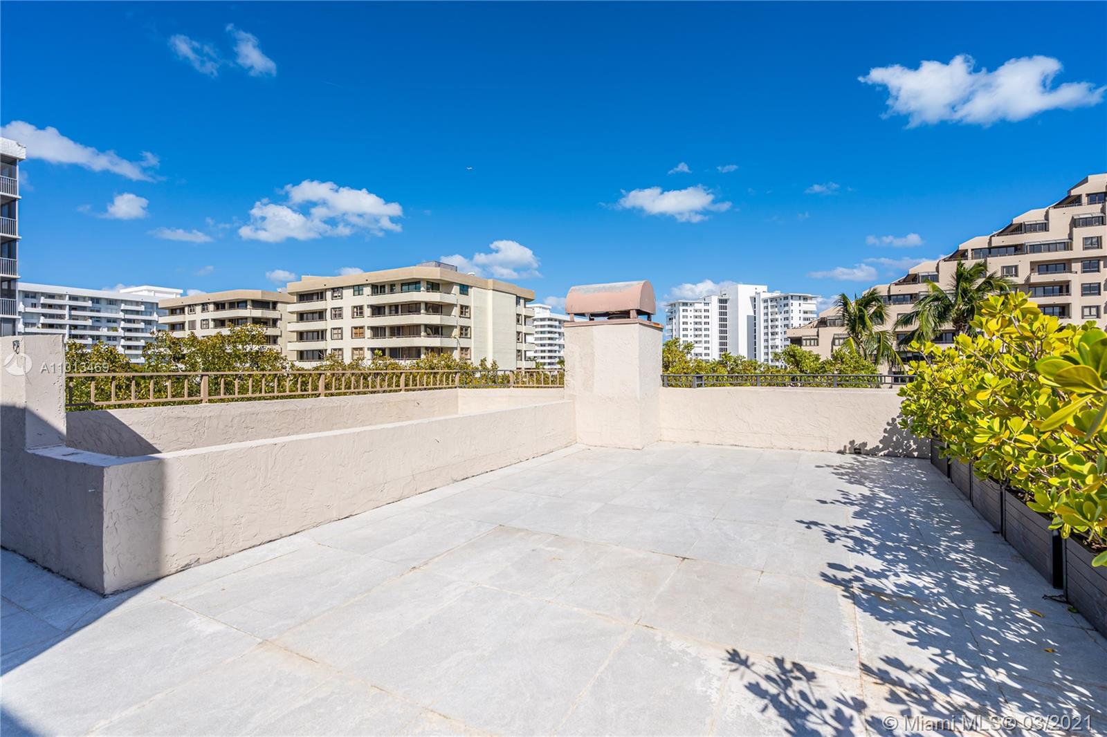 Key Biscayne, FL 33149,141 Crandon Blvd #429