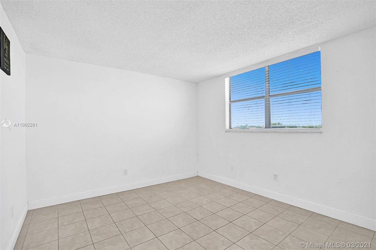 Lauderdale Lakes, FL 33311,2860 Somerset Dr #407K