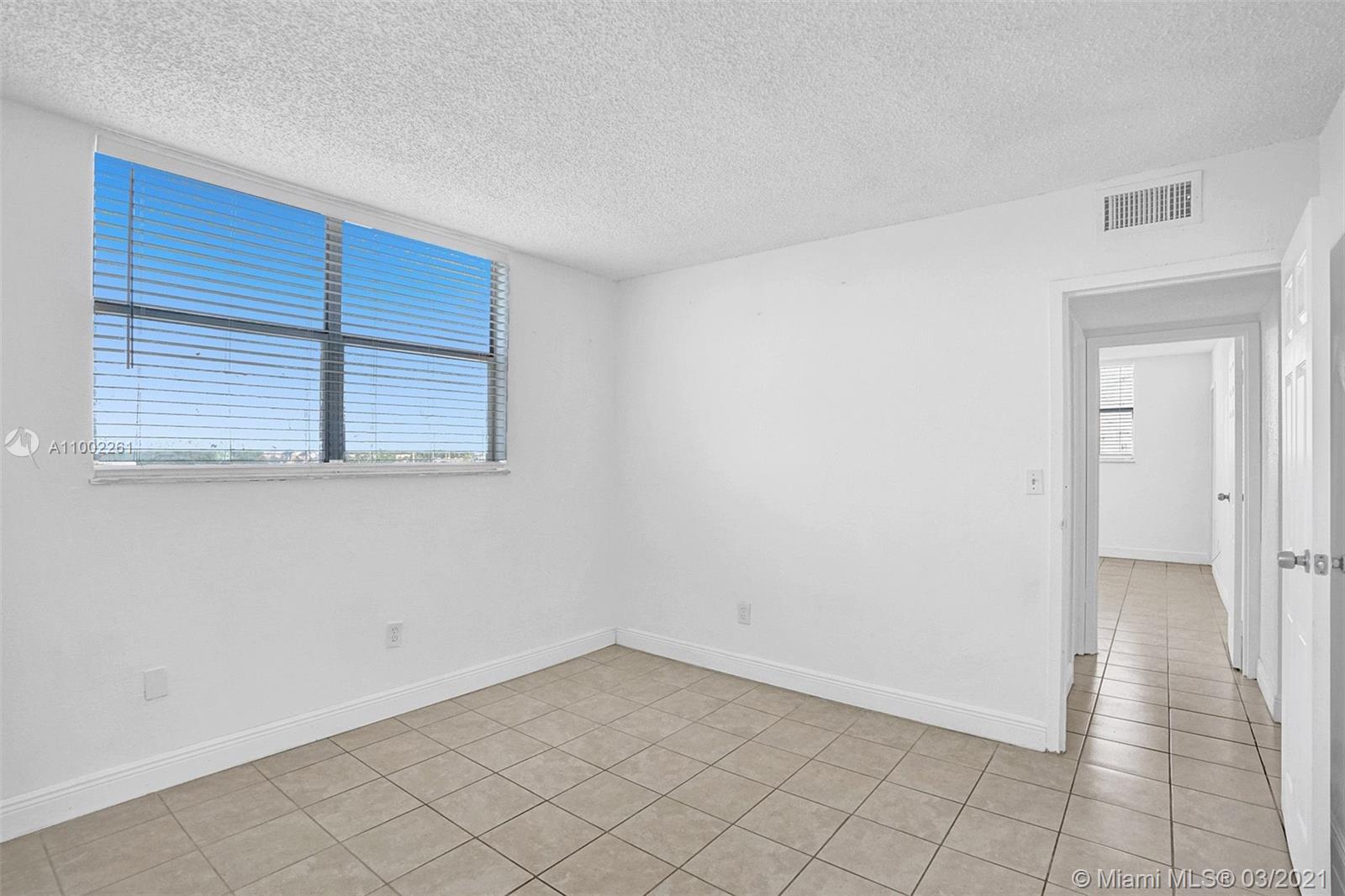 Lauderdale Lakes, FL 33311,2860 Somerset Dr #407K