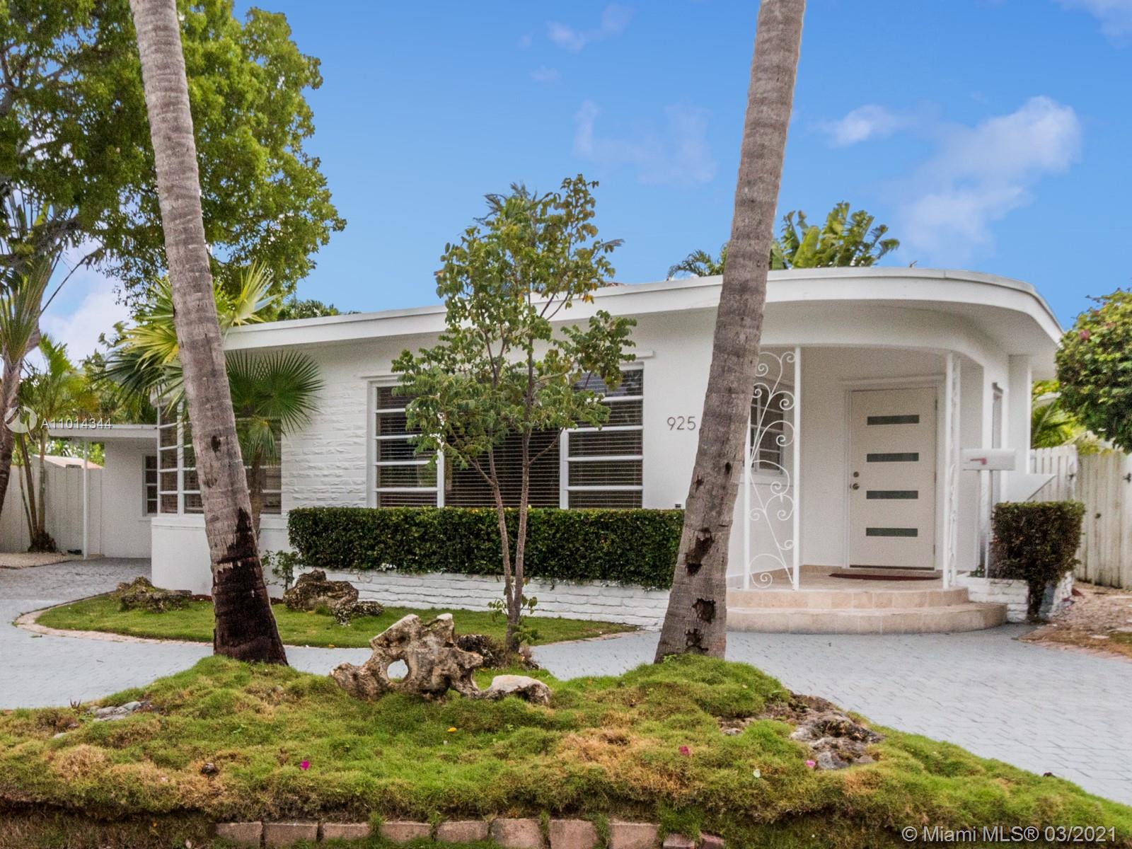 Photo 1 of 925 Fairway Dr in Miami Beach - MLS A11014344