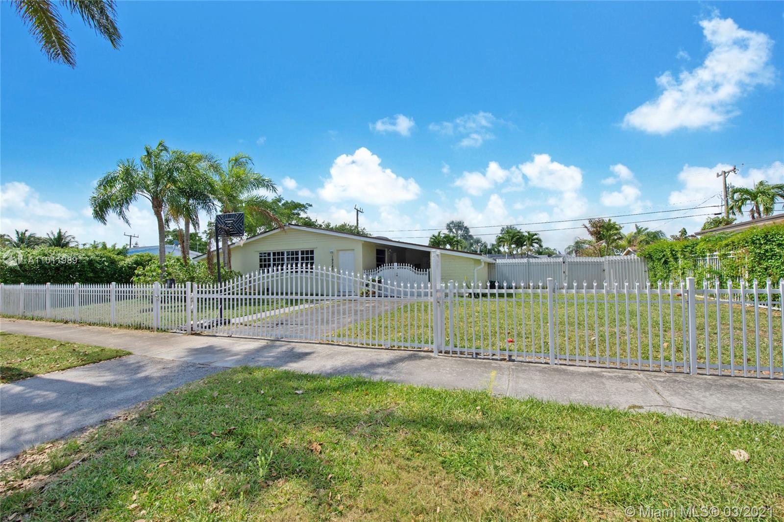 19240 Franjo Rd, Cutler Bay, FL 33157