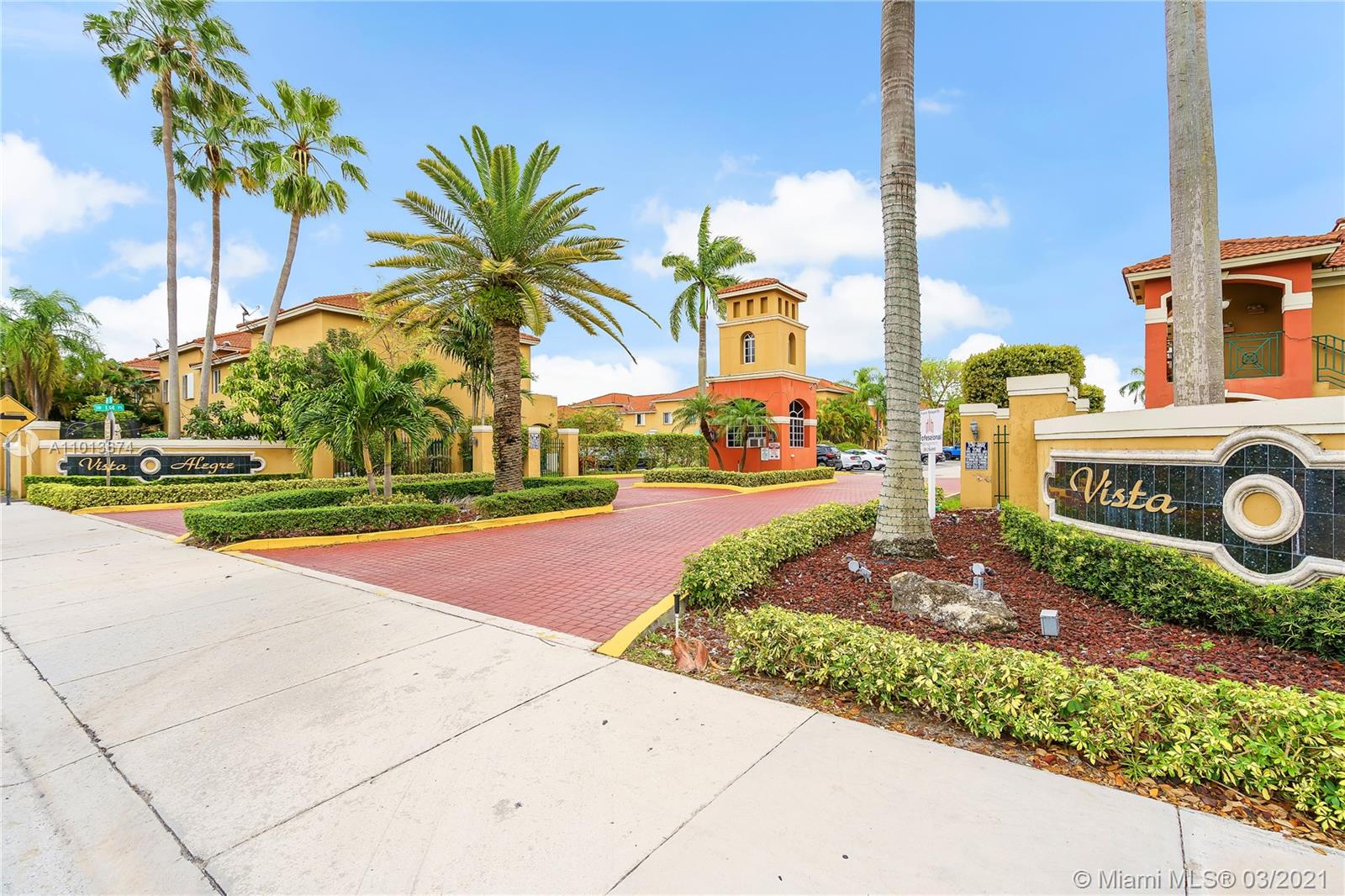 15400 SW 134th Pl #403, Miami, FL 33177