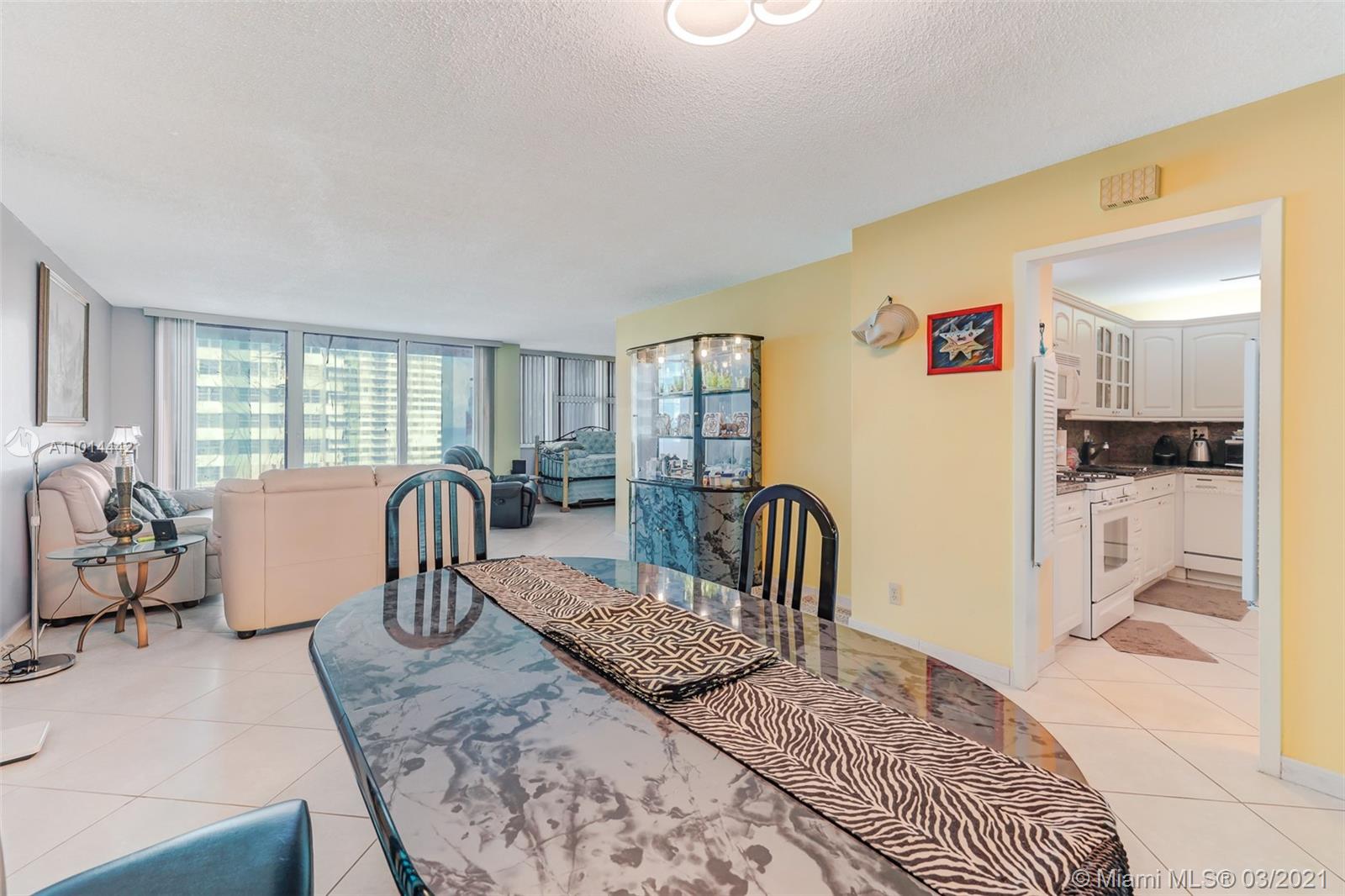 Hallandale Beach, FL 33009,2030 S Ocean Dr #1023