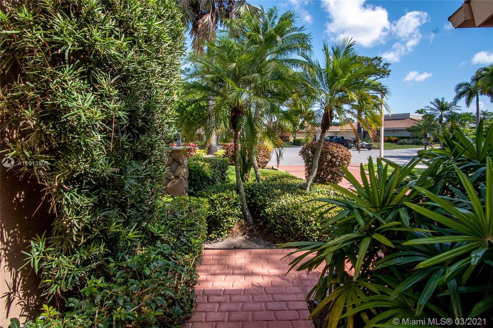 Delray Beach, FL 33445,674 Lakewoode Cir W