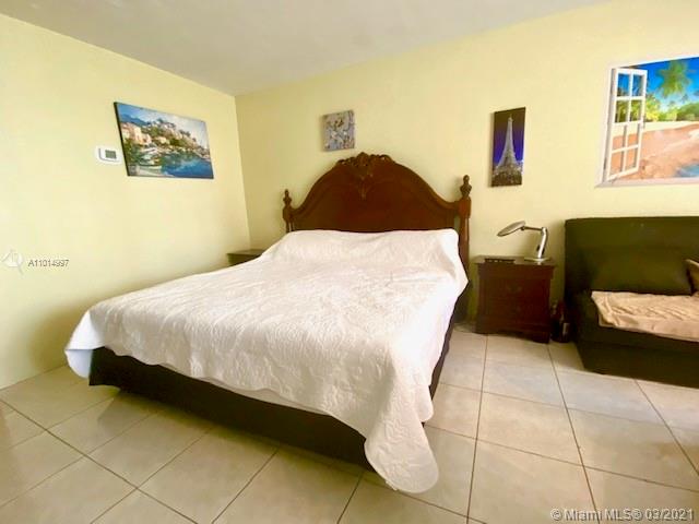 Sunny Isles Beach, FL 33160,19201 Collins Ave #502