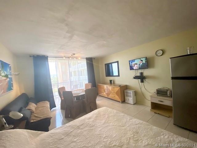 Sunny Isles Beach, FL 33160,19201 Collins Ave #502