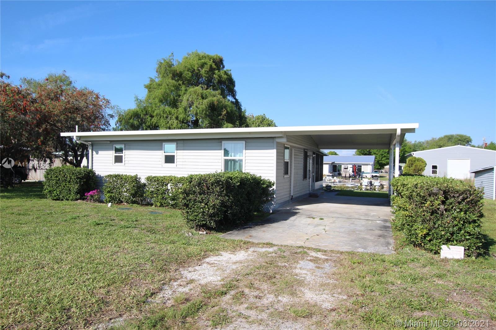 1480 Hunter Road, Bulkhead Ridge, FL 34974