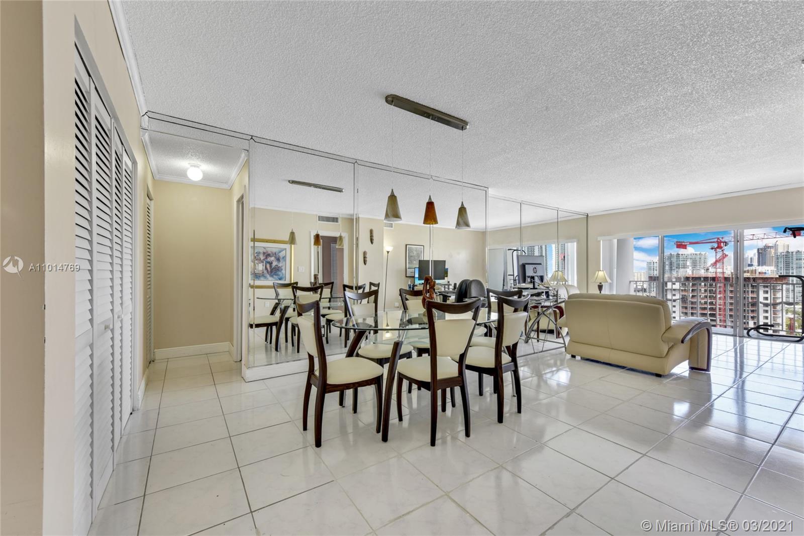 Sunny Isles Beach, FL 33160,300 Bayview Dr #2009