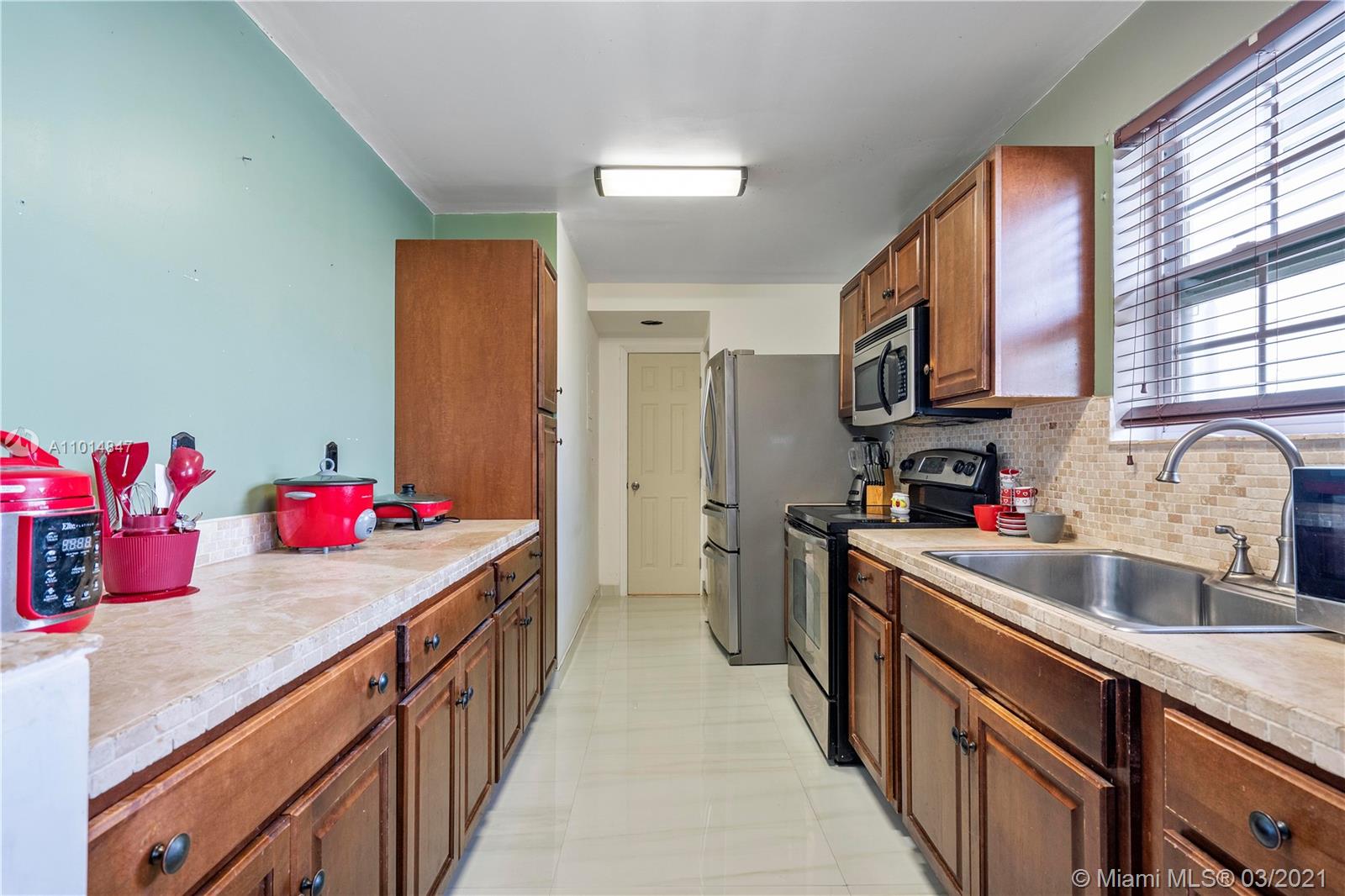 Hialeah, FL 33013,968 E 33rd St