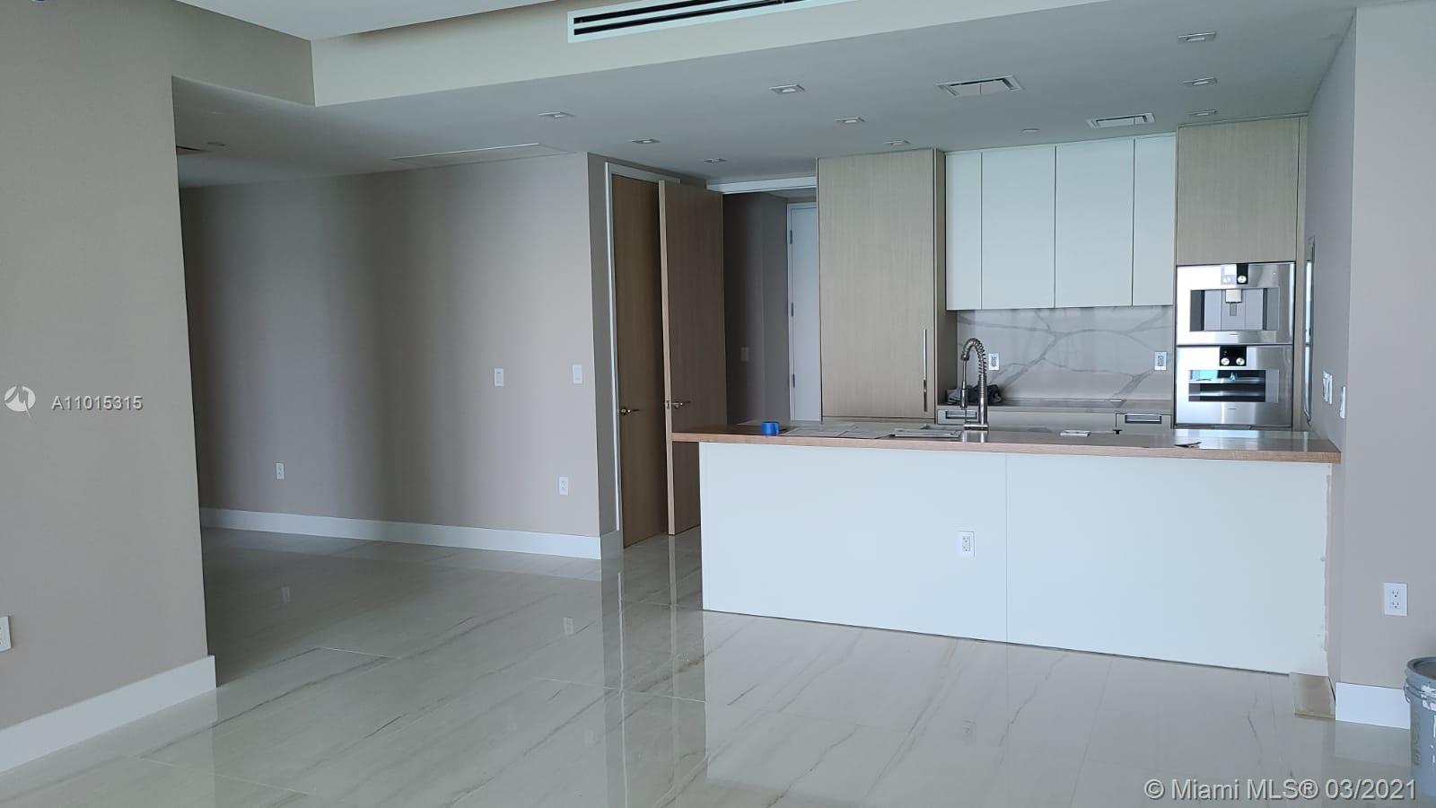 Sunny Isles Beach, FL 33160,15701 Collins Ave #2104