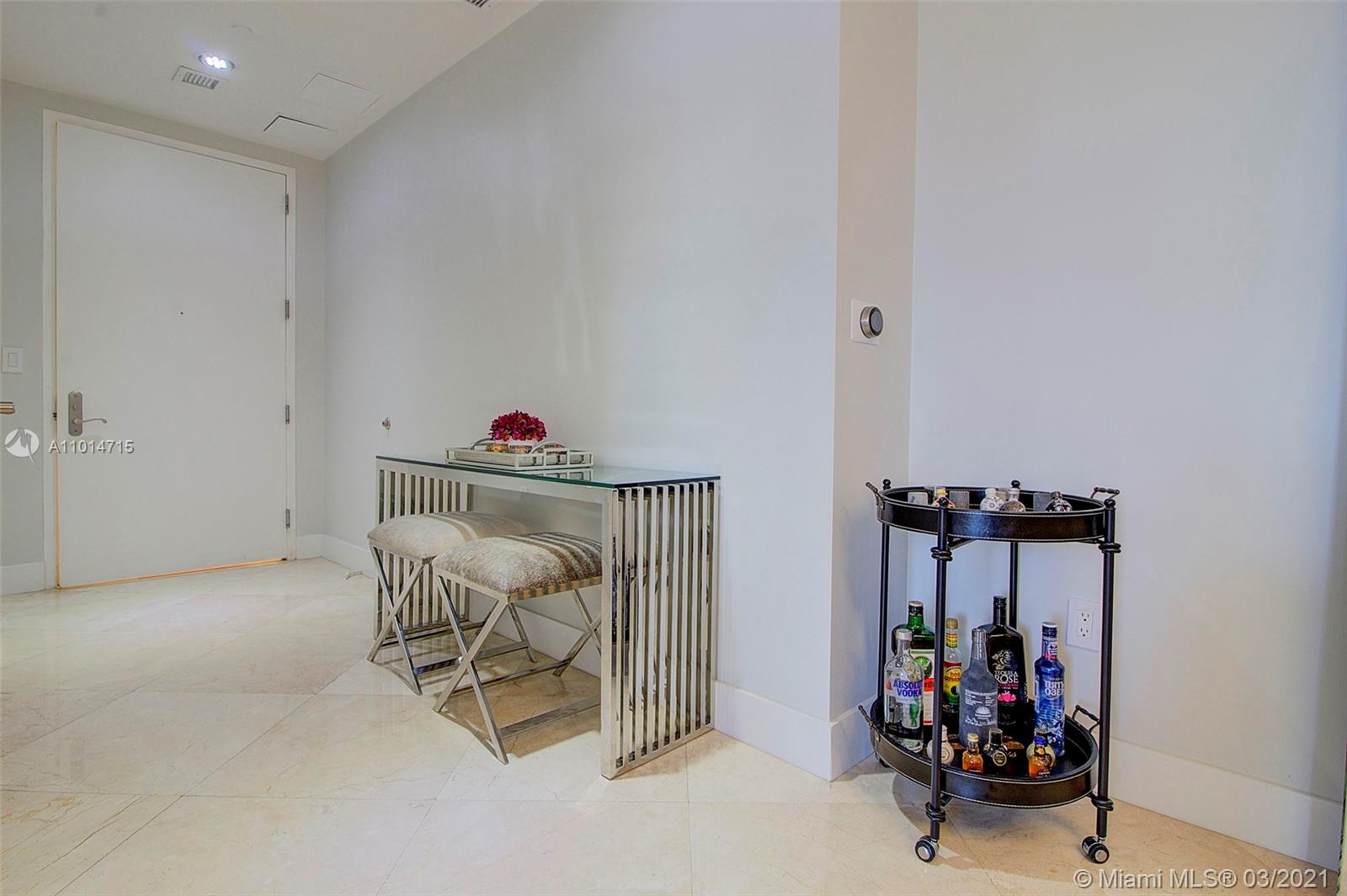 Sunny Isles Beach, FL 33160,16001 Collins Ave #1005