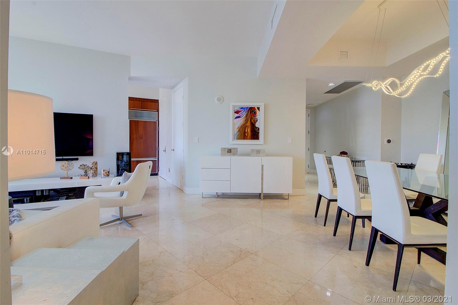 Sunny Isles Beach, FL 33160,16001 Collins Ave #1005