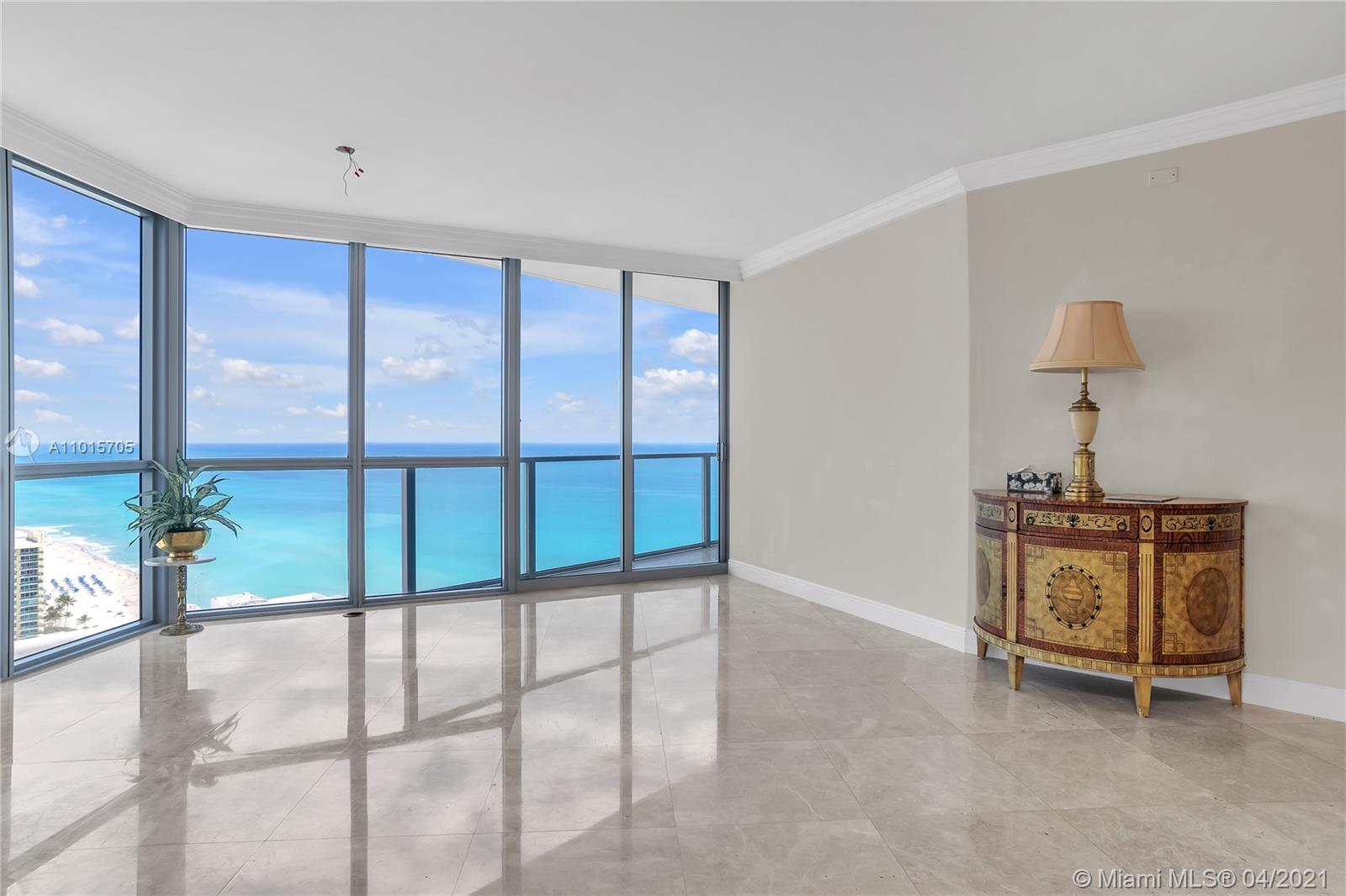 Hollywood, FL 33019,3101 S Ocean Dr #3005