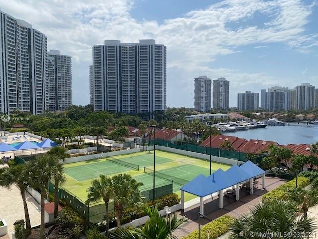 3610 Yacht Club Dr #703, Aventura, FL 33180