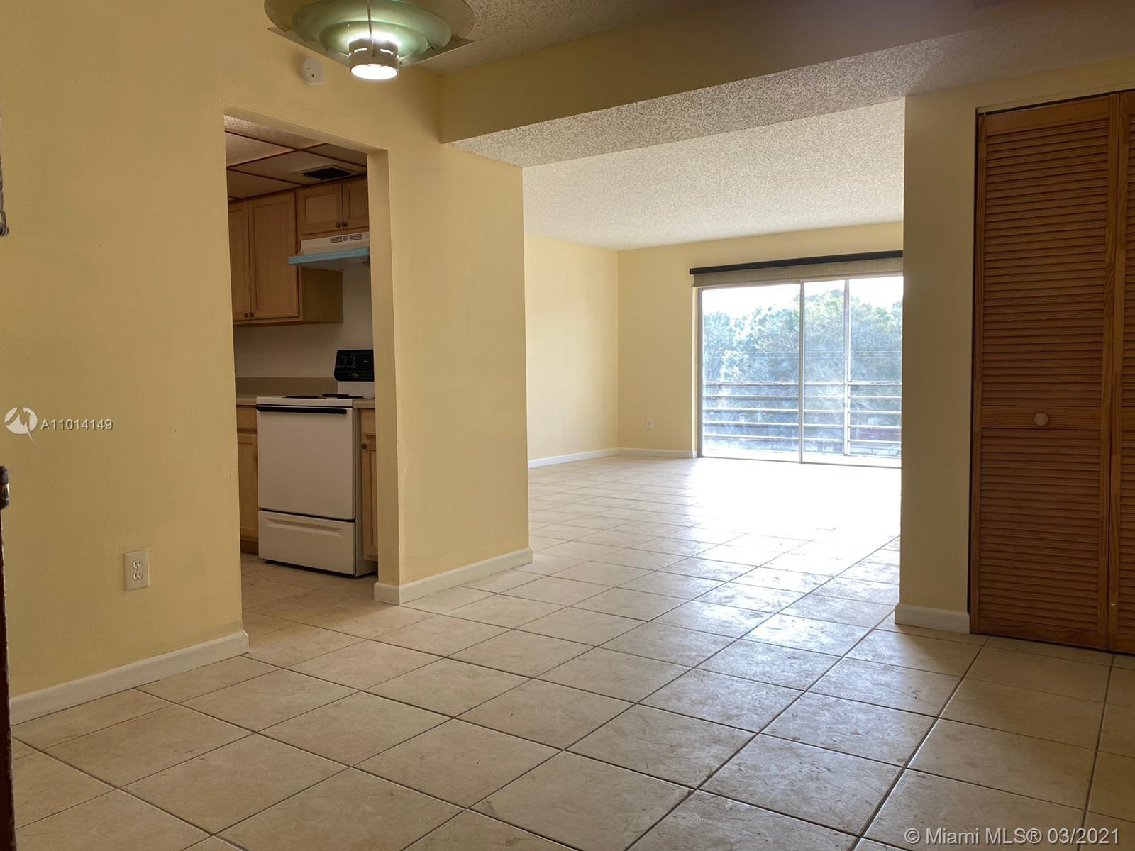 Lauderdale Lakes, FL 33313,4848 NW 24th Ct #305