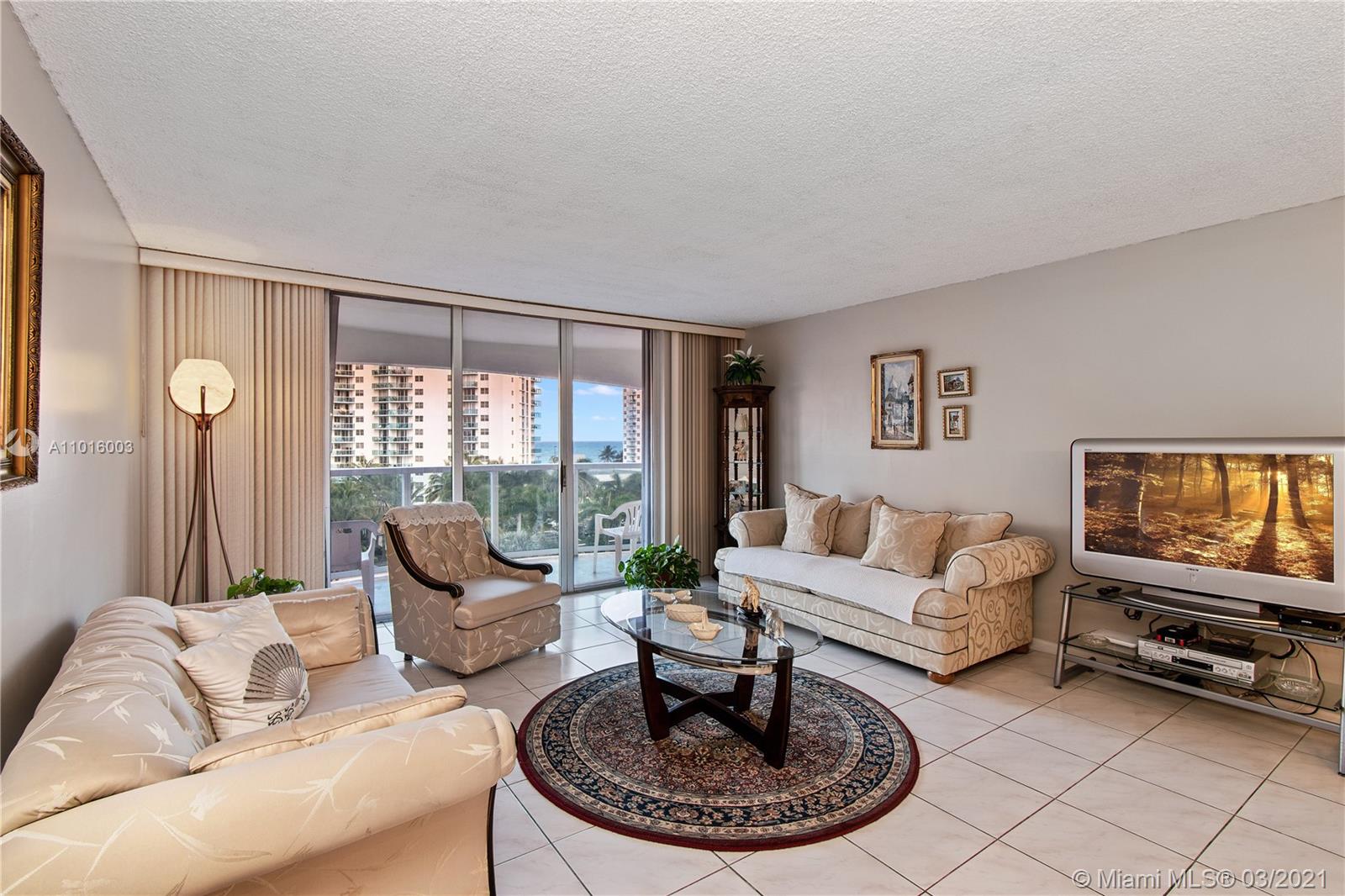 Hollywood, FL 33019,3800 S Ocean Dr #618