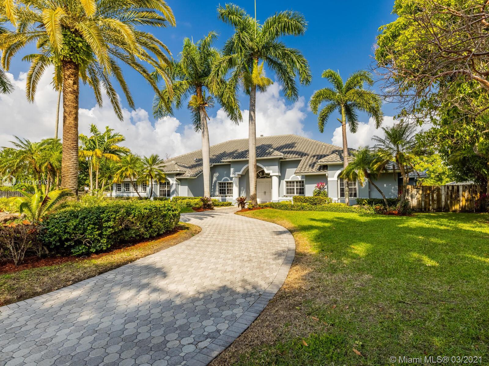 Palmetto Bay, FL 33158,6751 SW 140th St