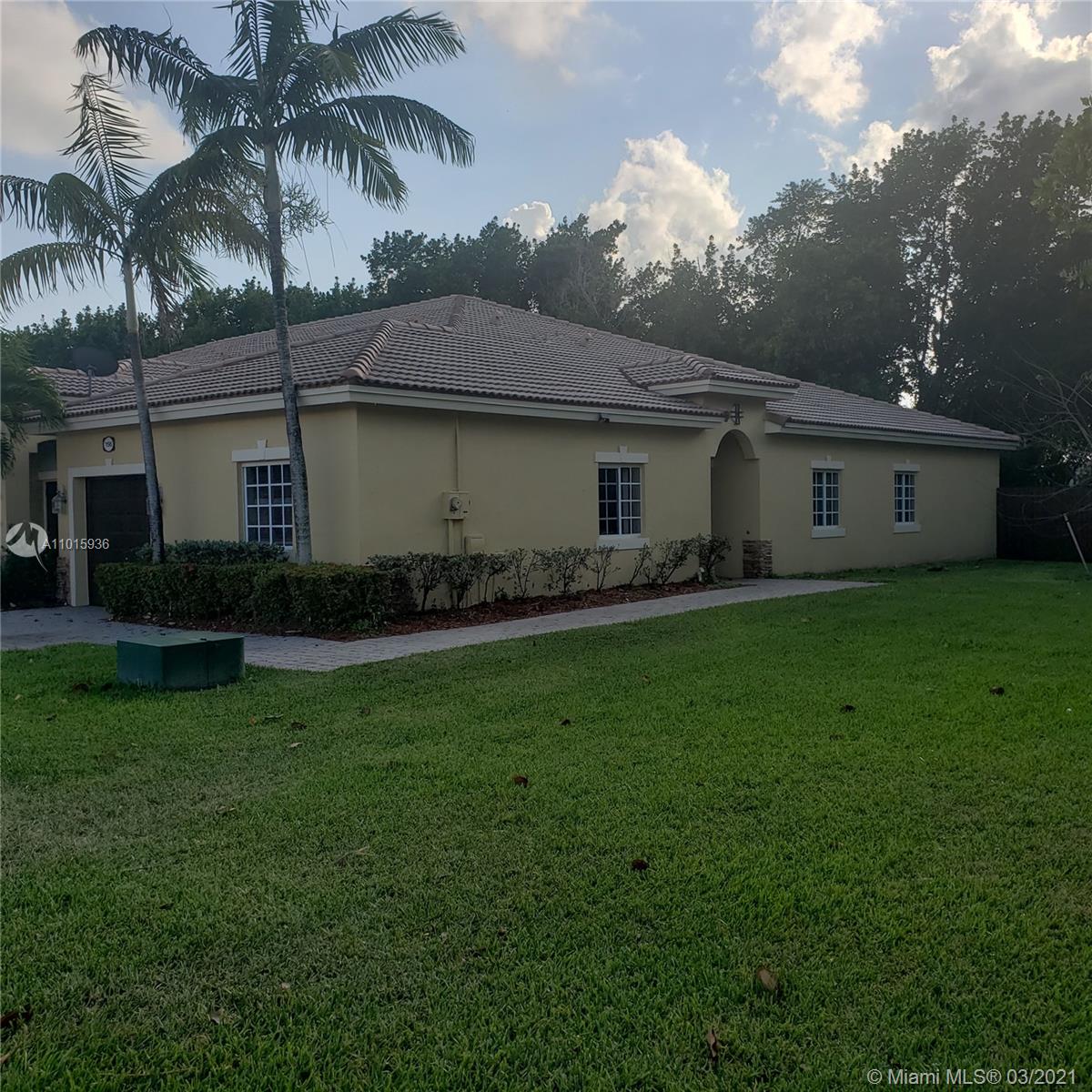 1196 NE 32nd Ave, Homestead, FL 33033