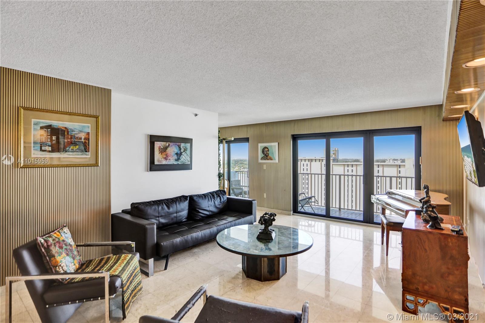 Hollywood, FL 33019,1201 S Ocean Dr #1206N