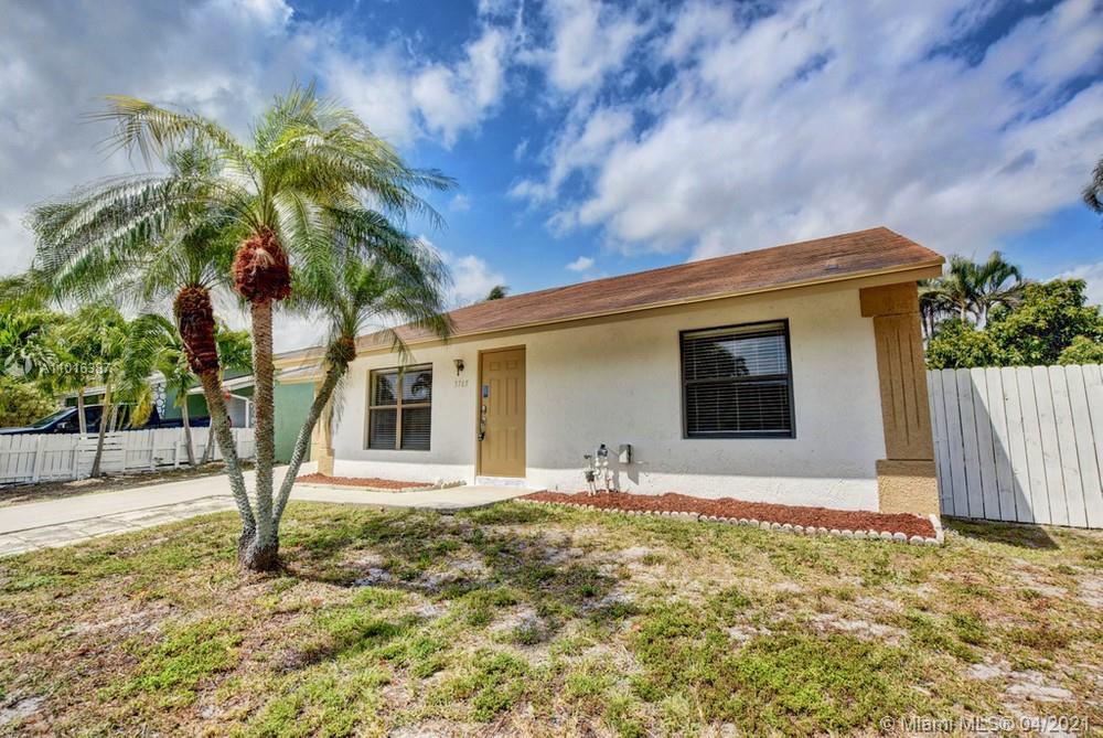 Lake Worth, FL 33463,5765 Aurora CT