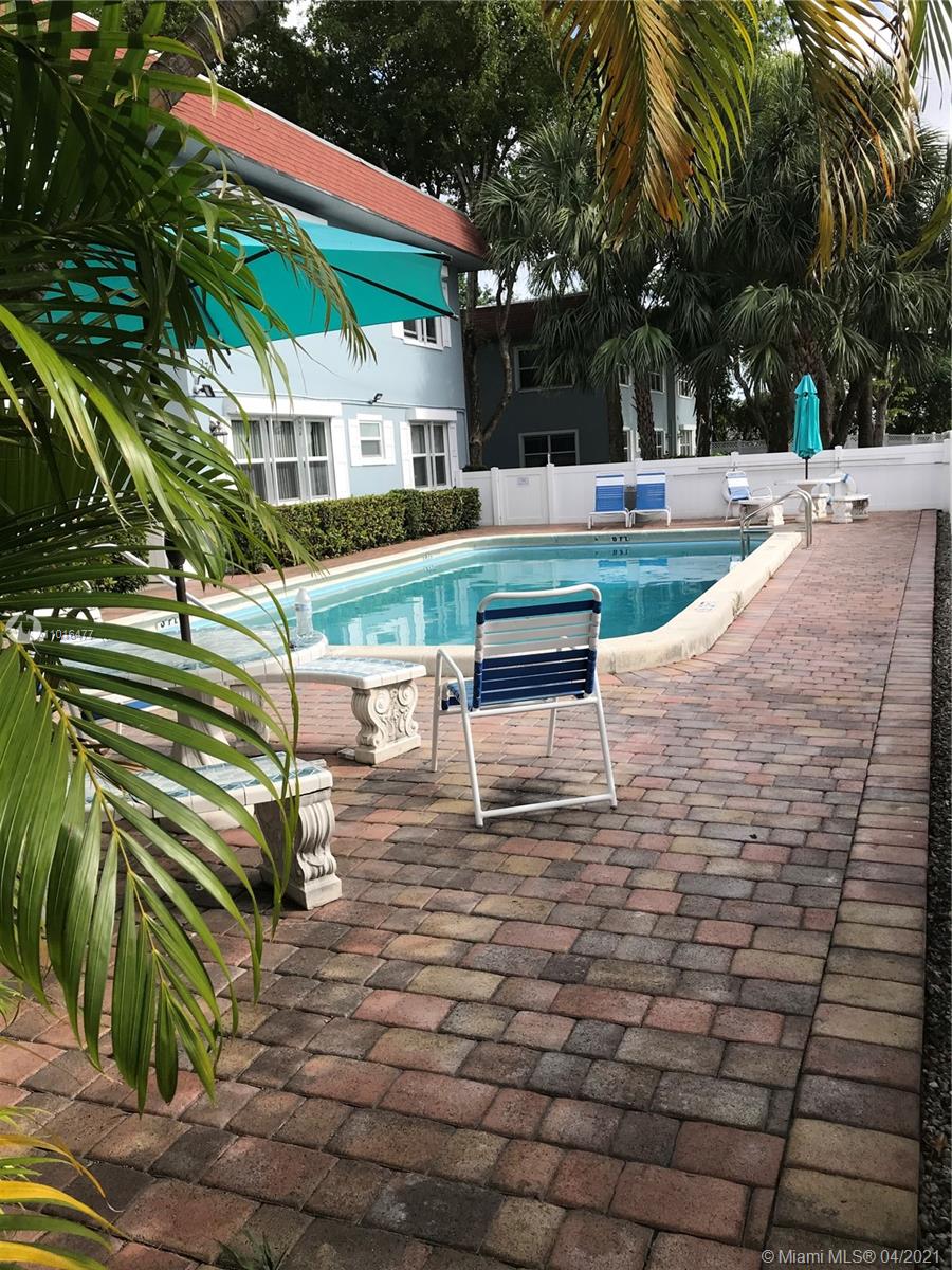 270 S Cypress Rd #205, Pompano Beach, FL 33060