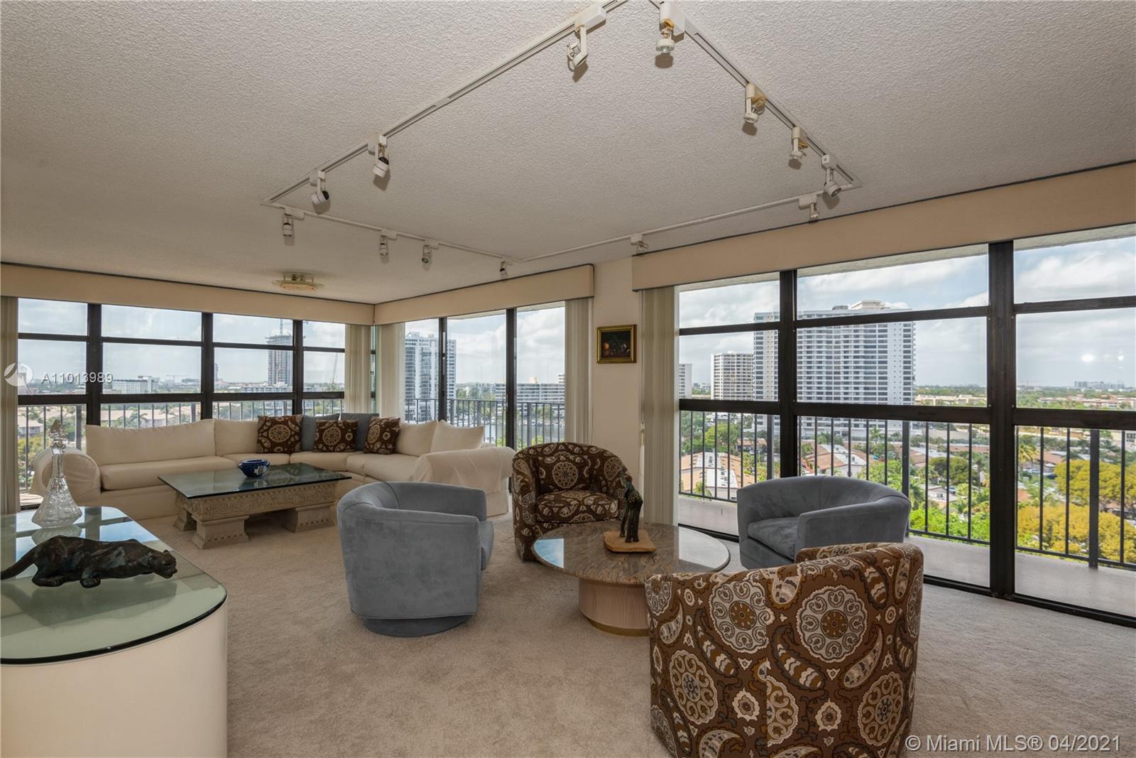 Hallandale Beach, FL 33009,400 Leslie Dr #1131