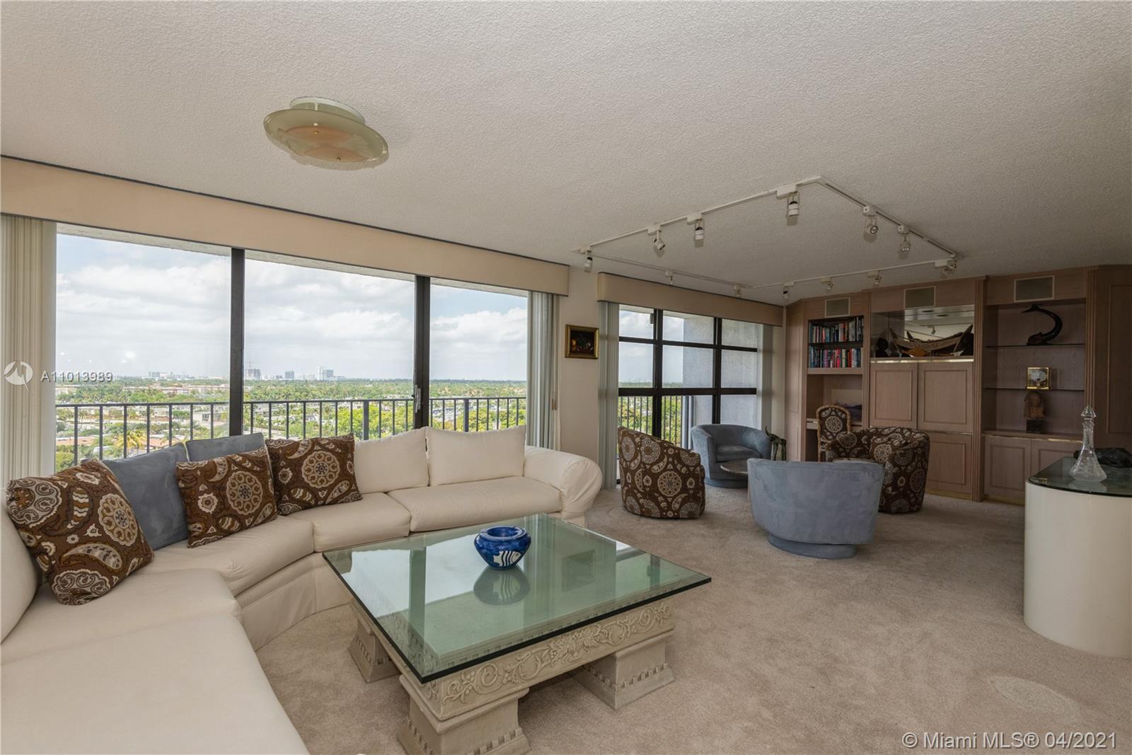 Hallandale Beach, FL 33009,400 Leslie Dr #1131