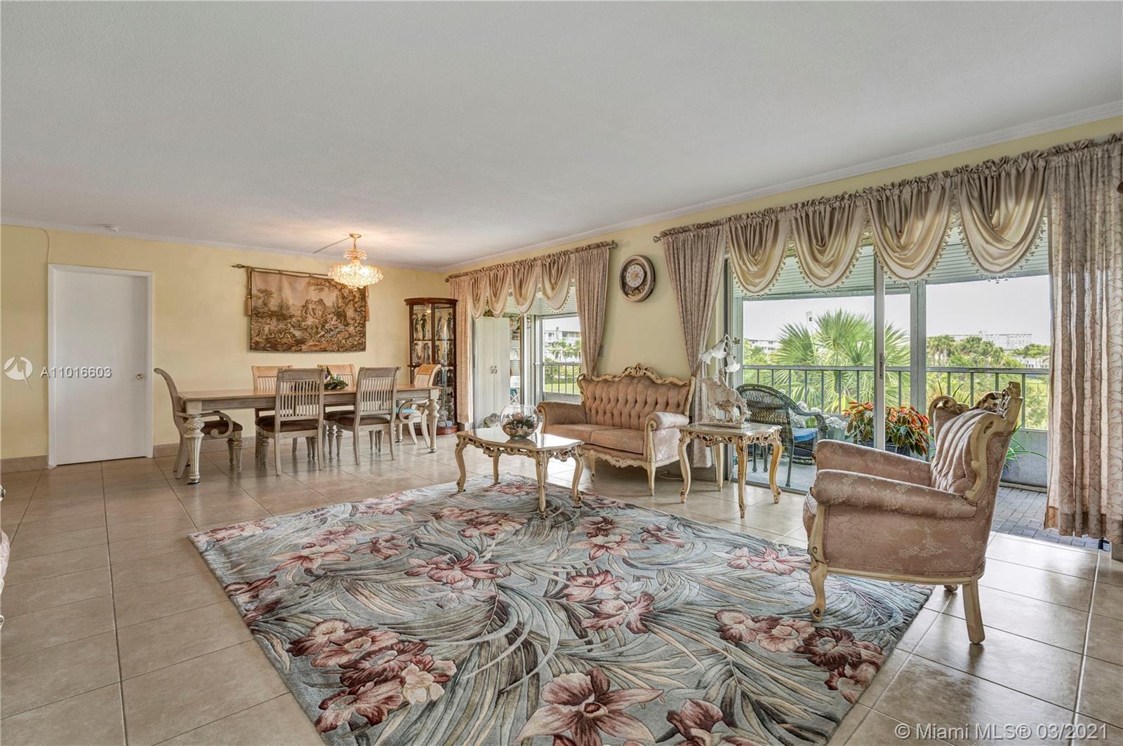 Hollywood, FL 33021,1001 Hillcrest Ct #306