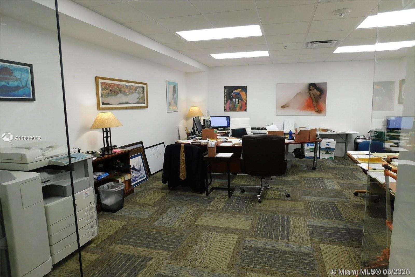 Miami, FL 33132,111 NE 1st #6